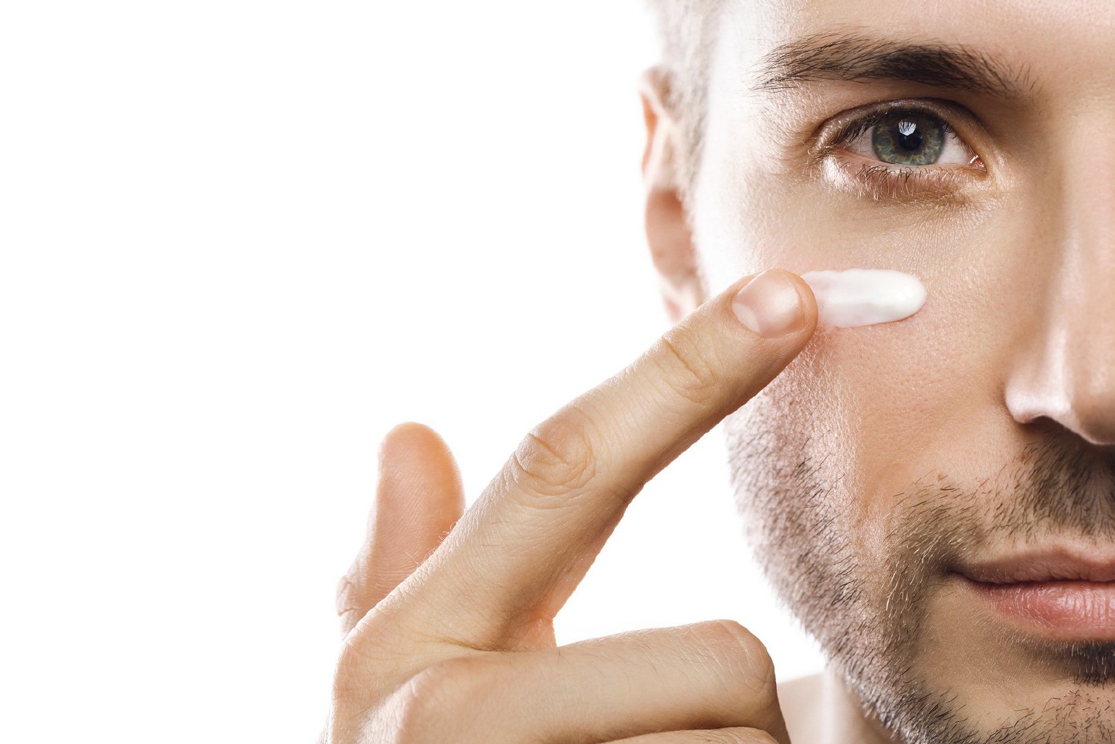 Top 6 Practices to Look Good and Feel Sharp: The Skincare Edge for Men