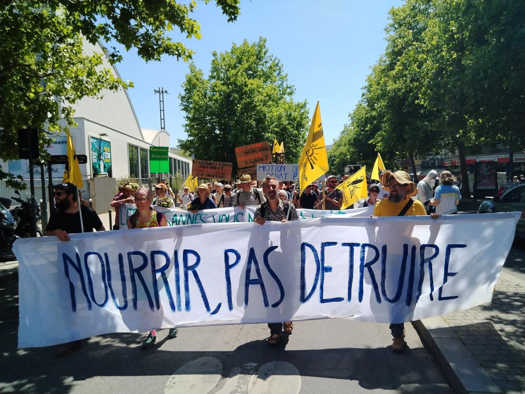 Sortie des pesticides de synthèse, le frein est politique, pas technique