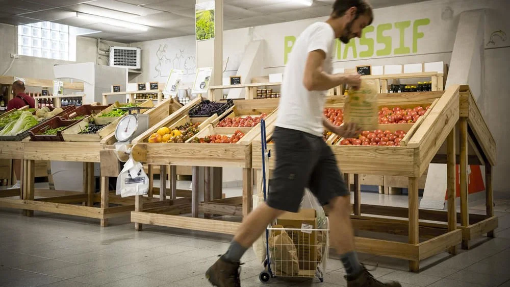Pour sortir des pesticides de synthèse, imaginer de nouvelles formes de solidarité avec celles et ceux qui nous nourrissent