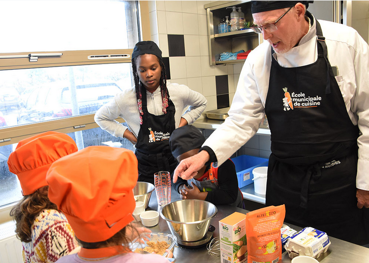 Une école municipale de cuisine pour apprendre à bien manger