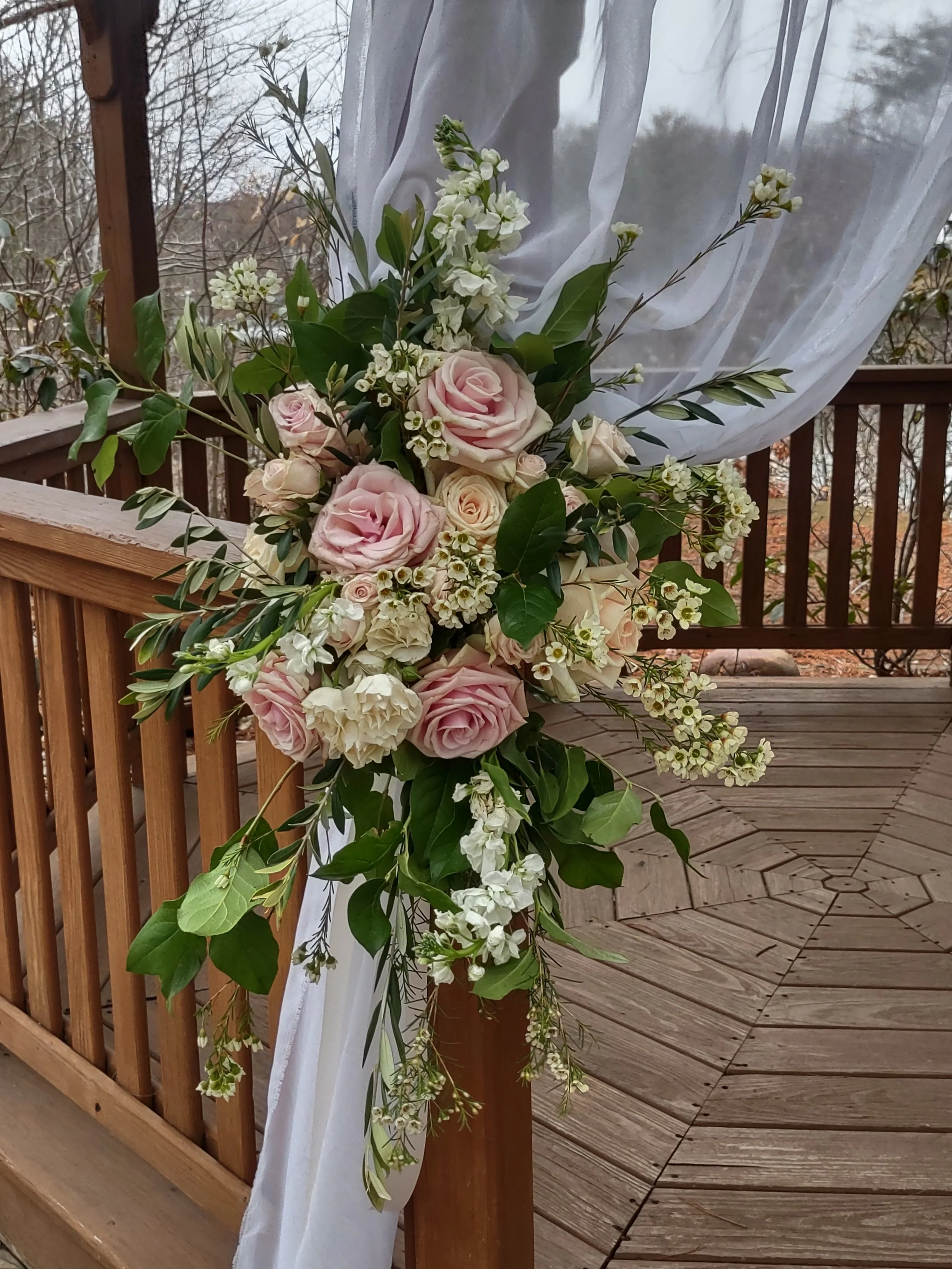 Close up of ceremony decor