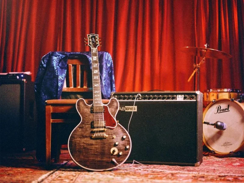 Buy → B.B. King Lucille Legacy Guitar by Gibson®