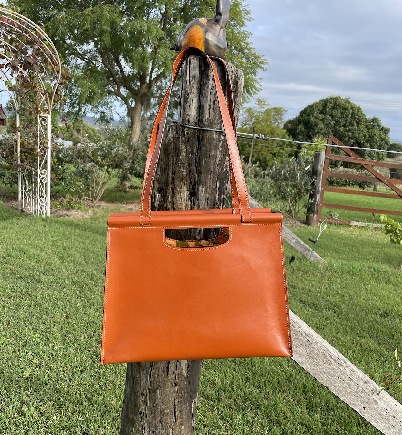 Claire bag silk lining.png