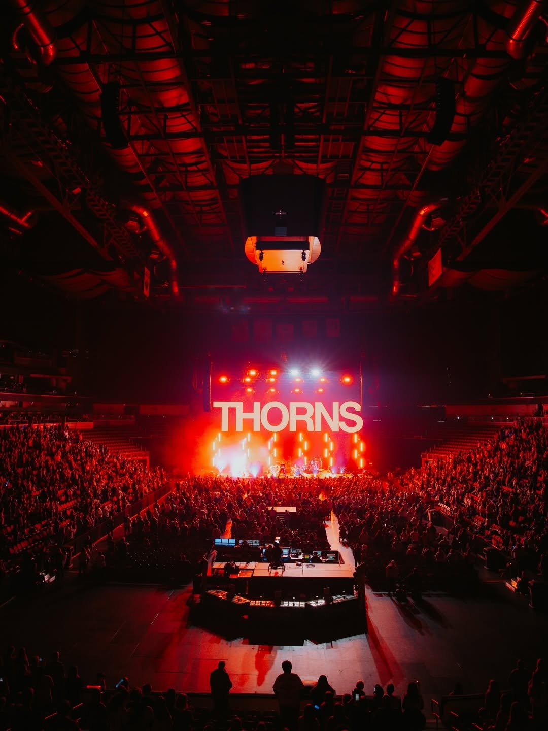 NIGHT 32 of Winter Jam !!! Des Moines IA !! Last night was sooo incredibly special !! Thank you .jpg