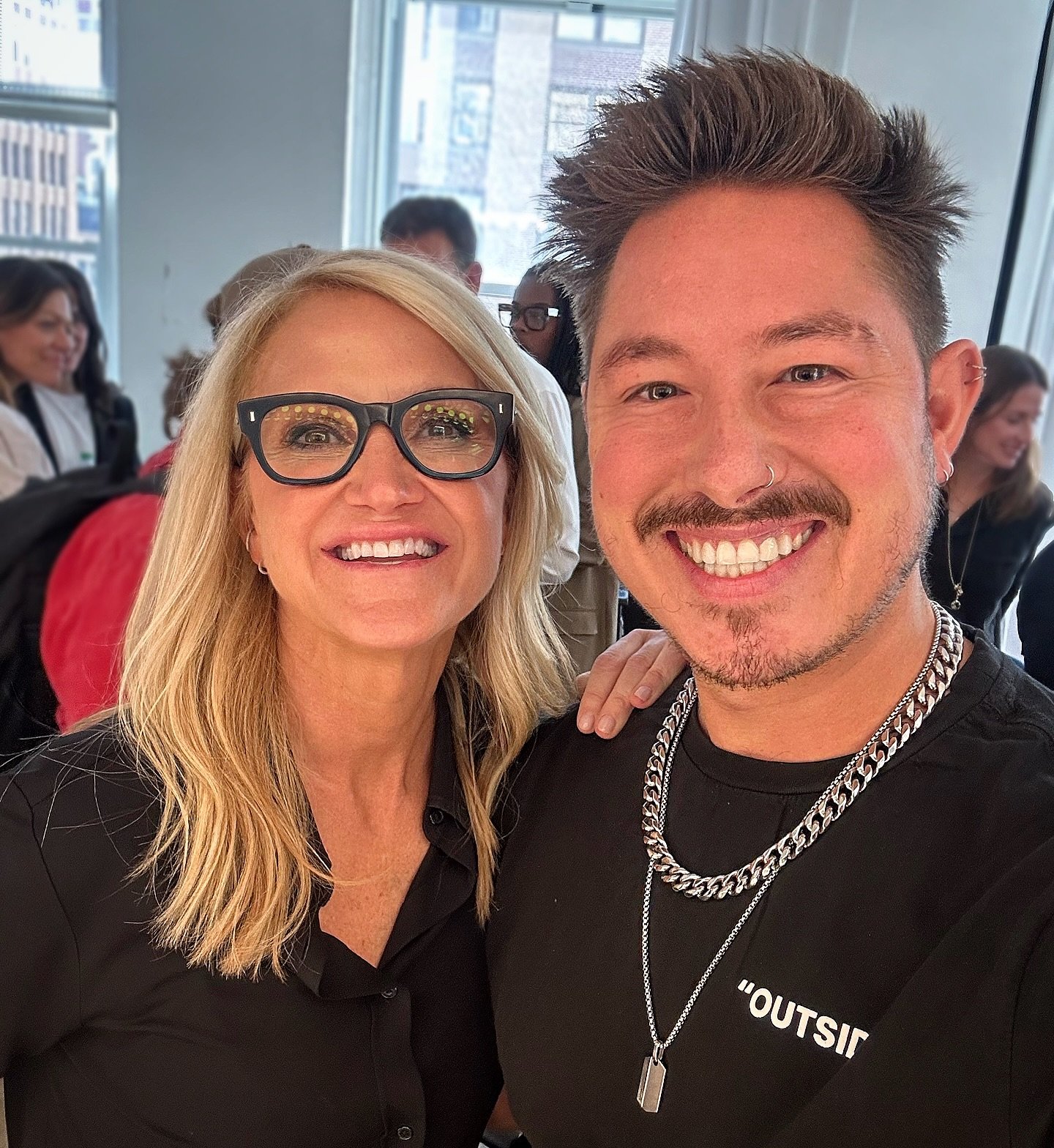 @melrobbins x @axios 
.
.
.
 It was truly such an honor to come to work. I&rsquo;m still in absolute awe of this woman &mdash; @melrobbins . You are nothing short of extraordinary. Thank you for your wisdom, your heart, and all that you pour into thi