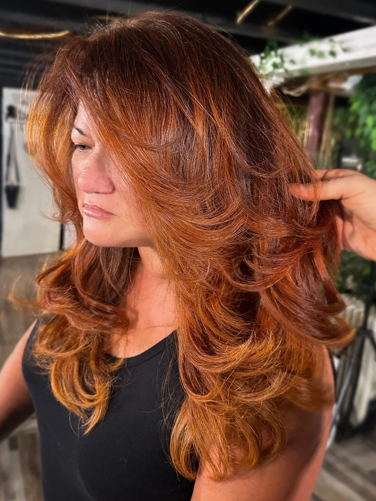 ✨COPPER CINNAMON✨
.
.
.
.
#kylehugobeauty #kylehugobeautyproducts #copper #redhair #khbproducts #layers #longlayers #faceframe #copperred #feelingbeautifulcollection #redken #redkenpro
