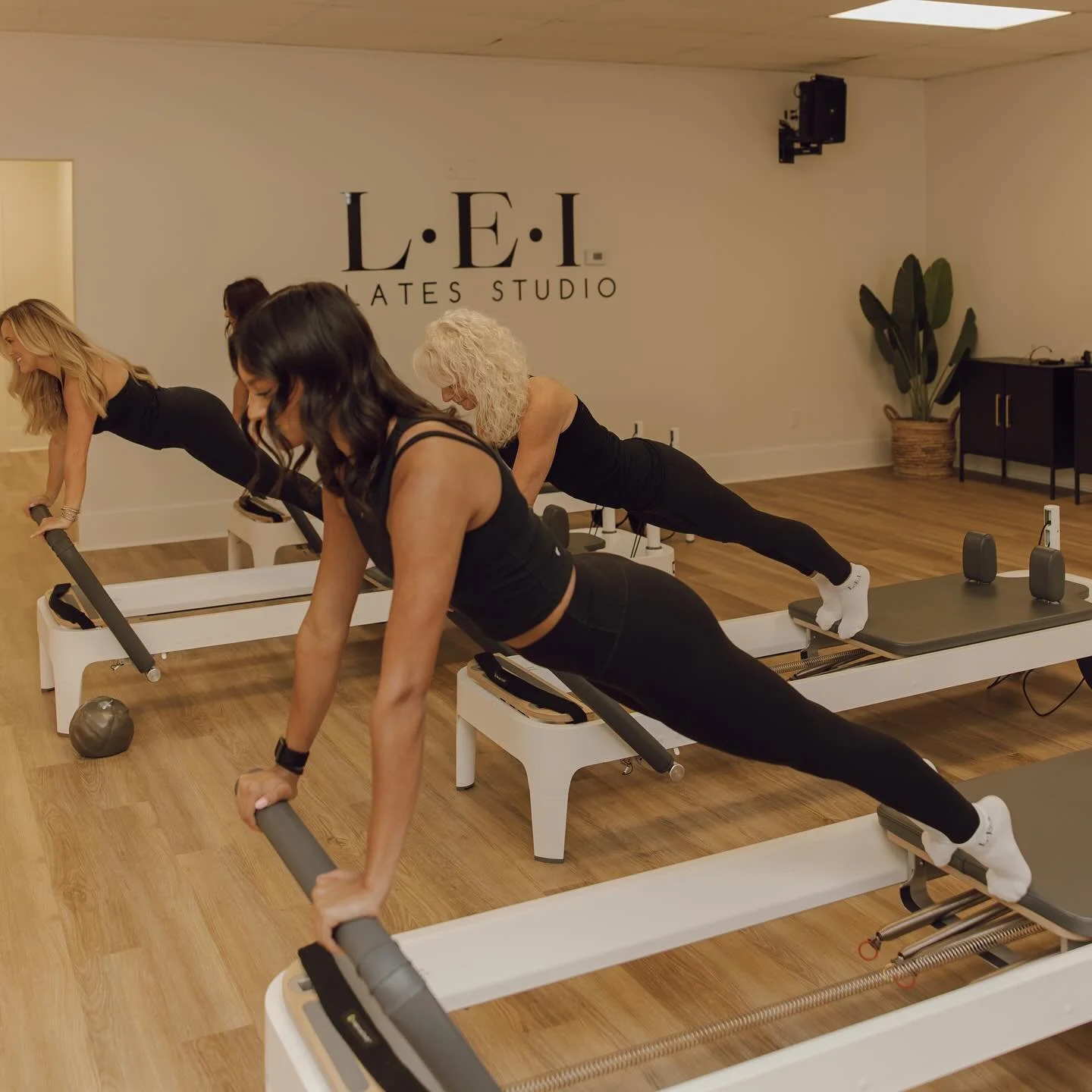 Halfway there &mdash; the perfect time to pause, breathe, and move. 🌿 Reformer Pilates will recharge your body, clear your mind, and give you the boost you need to finish the week strong. 💪✨

Book your class, show up for YOU, and let the studio be 