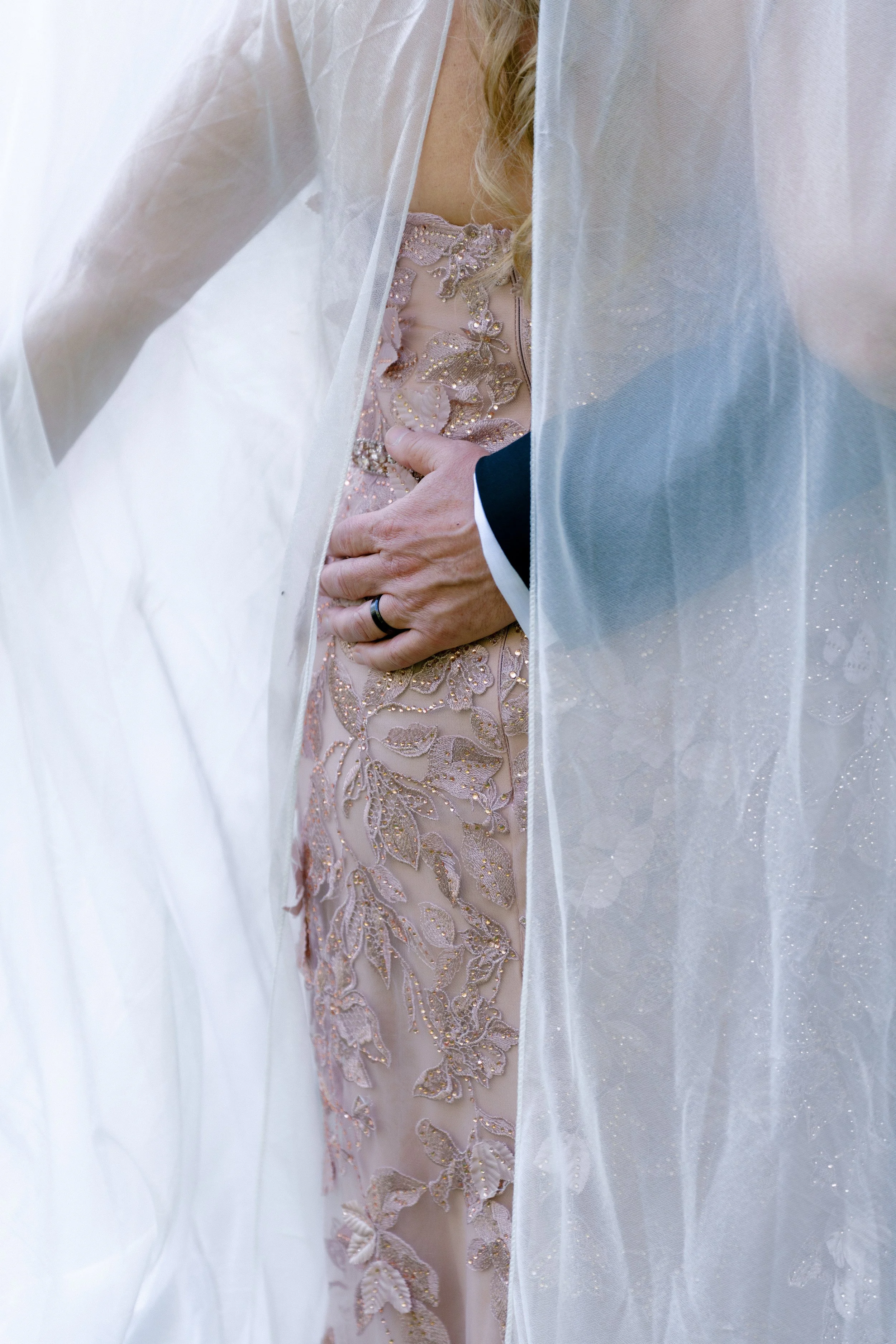 HoltzPhotography_Becca&Josh_Ceremony_0205.jpg