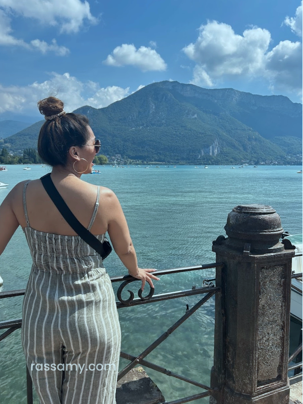 Striking a pose with Lake Annecy