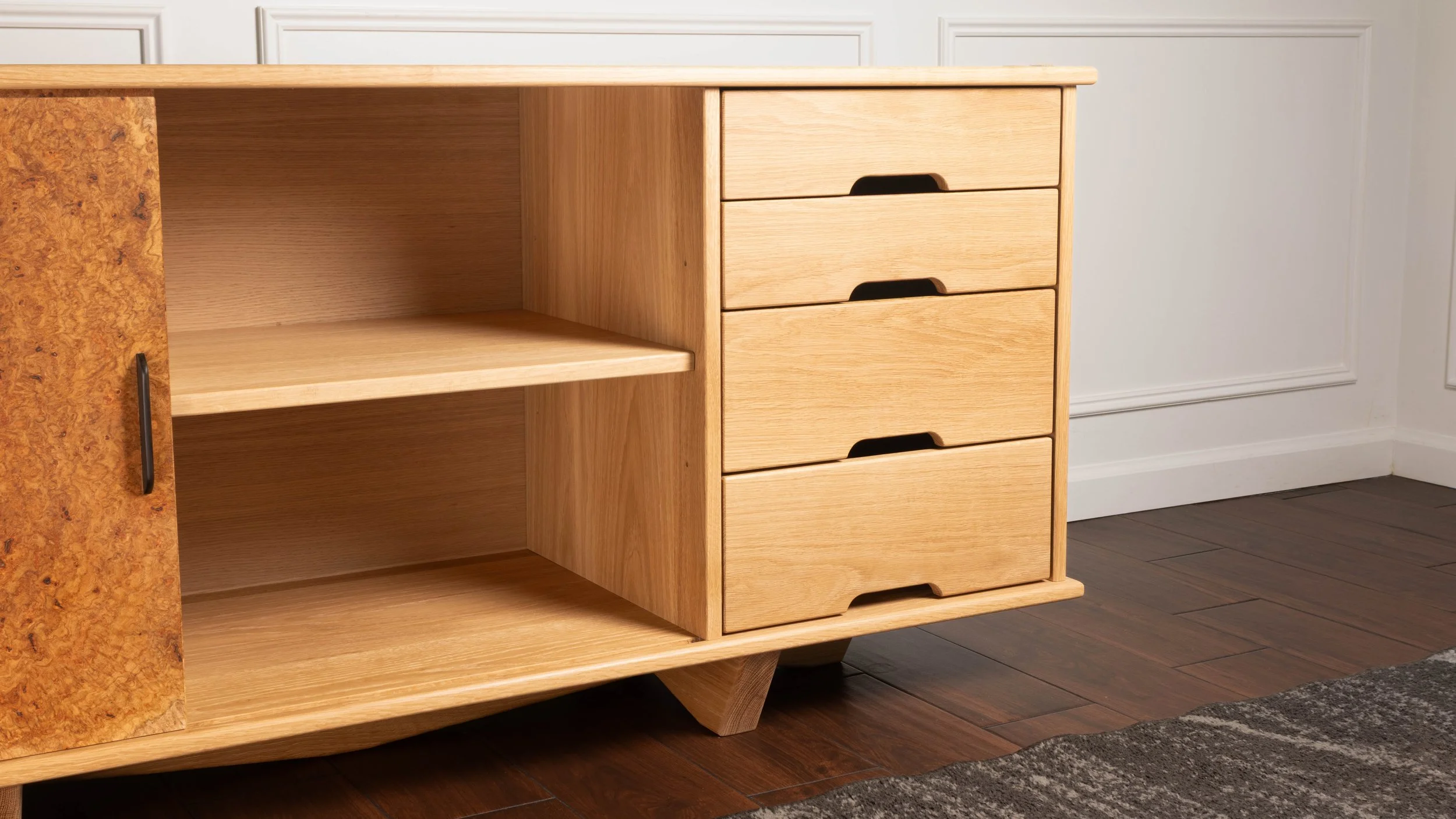 credenza-2.jpg
