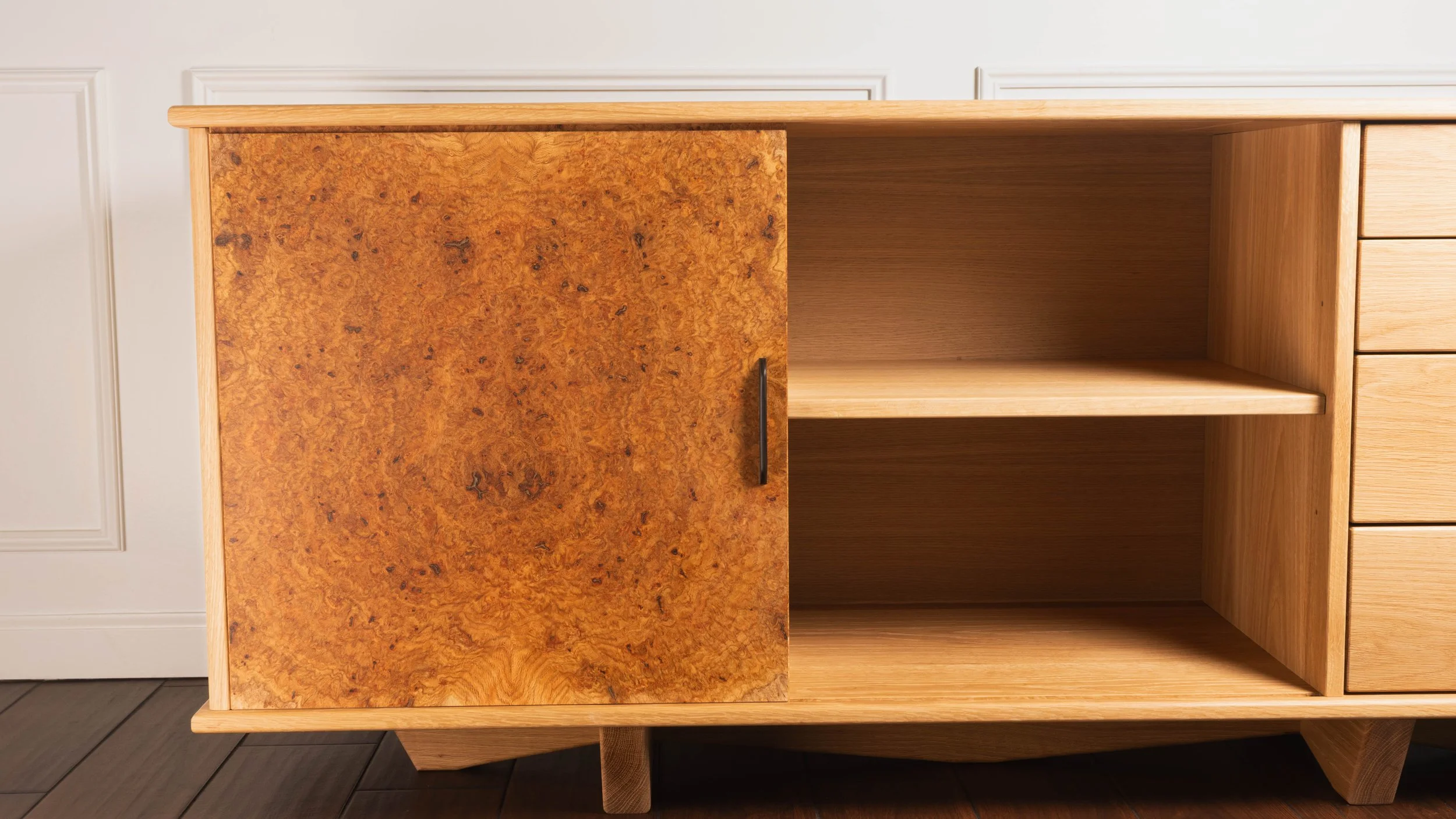 credenza-4.jpg