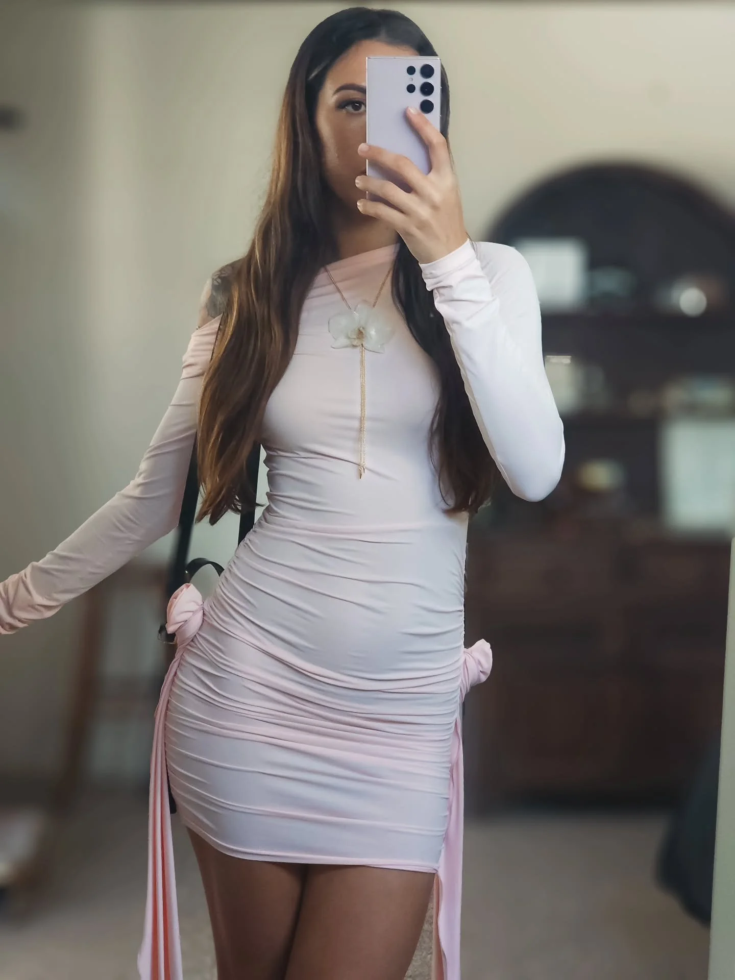 White Orchid necklace available on my website. ♡ Only 1 made making it one of a kind. 
Link in bio or go to Www.iahhandmade.com.au
◇
#explorpage #orchidnecklace #goldcoast