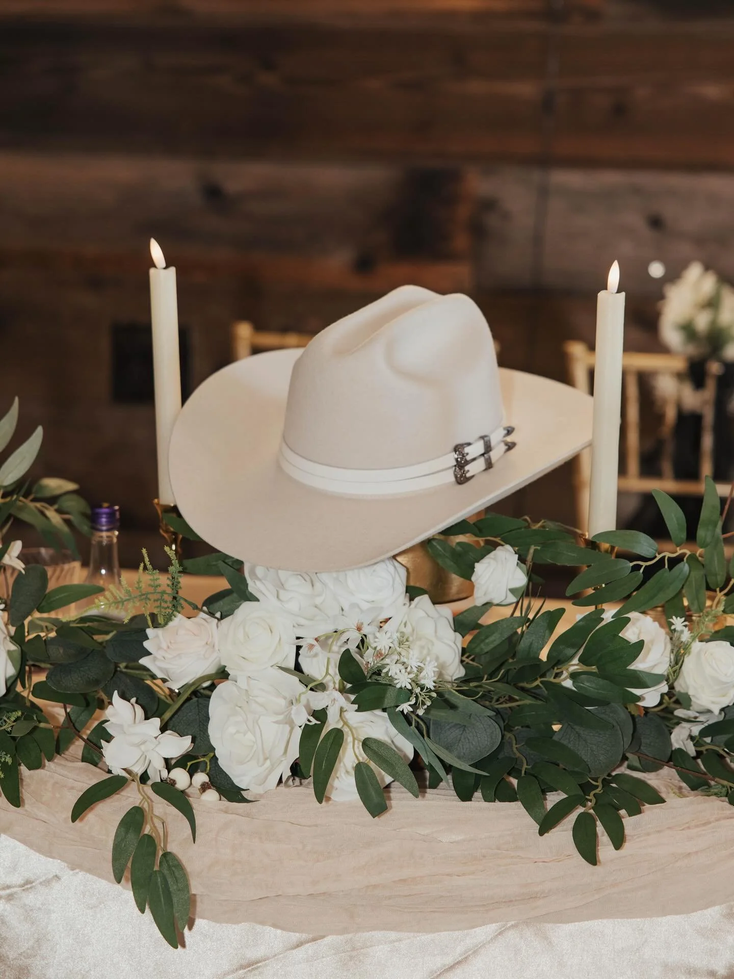 Sometimes the unplanned moments are my favorite 🤍

#unexpectedmoments #favoritephotos #candidmoments #weddingdaymagic #realmoments #authenticlove #weddingphotographer #idahoweddingphotographer #boiseweddingphotographer #lifestylephotographer