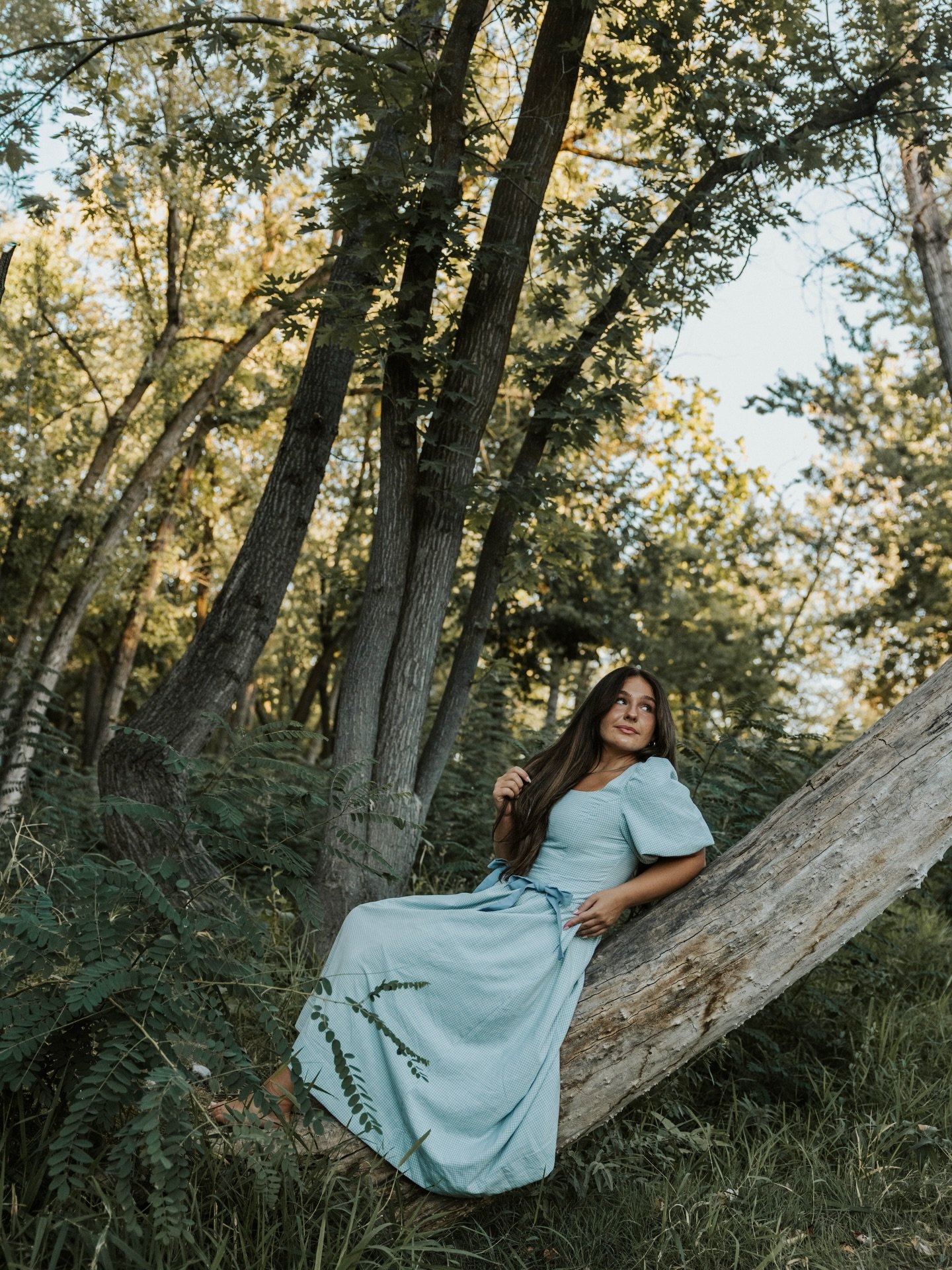 Whimsy portraits ✨

Juniors it&rsquo;s time to start thinking about senior photos! 

Keywords: Idaho senior photographer, treasure valley photographer, Idaho portraits, Boise Senior Photographer 

#seniorphotos
#seniorinspo
#uniqueseniorpictures 
#id
