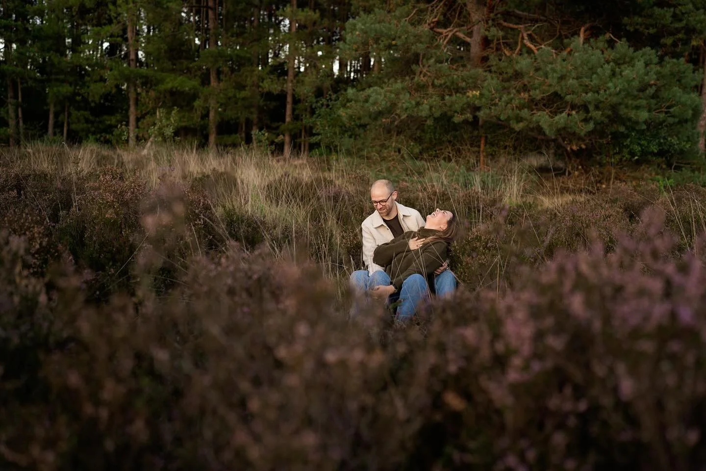 ZO BLIJ!

De afgelopen periode heeft bij mij in het teken gestaan van het nemen van een mooi besluit: ik ga per oktober 1 dag per week volop werken aan mijn fotografie bedrijf! Waar het de afgelopen 2 jaar met name &lsquo;naast&rsquo; mijn andere wer