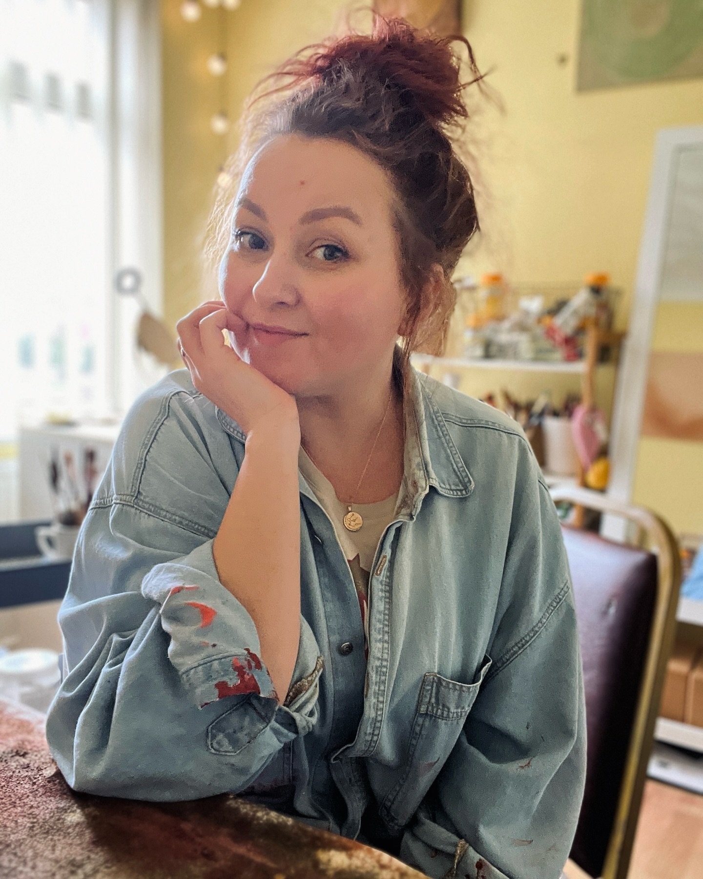 A morning that smells like coffee and paint. This space is part chaos, part sanctuary. 

Thanks for being here. For the quiet, the real, and everything in between.

🎨 

#artist #studio #creativeprocess #creativity #slowlife #lifestyle #art
