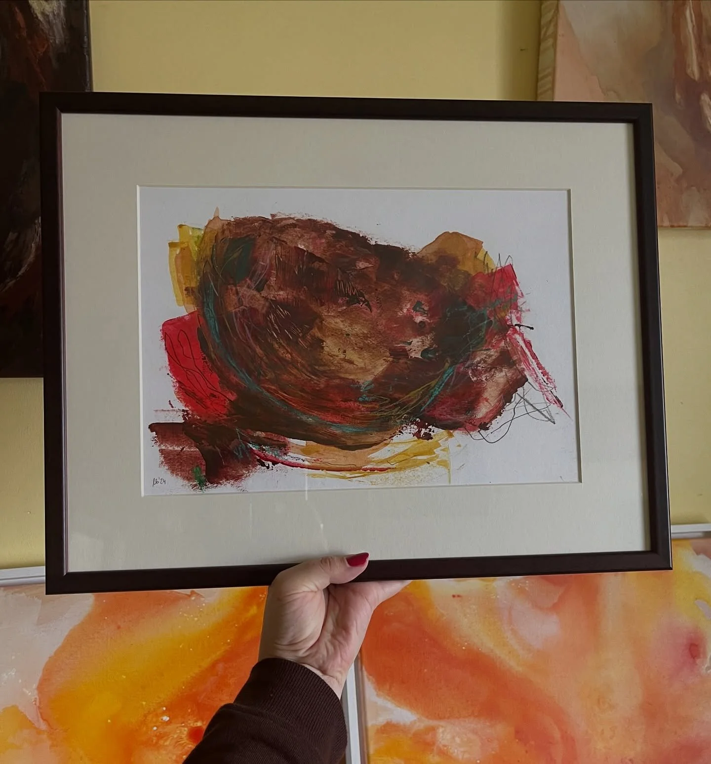 When the frame is framing. 

&hearts;️ 

#abstractart #intuitiveart #earthydecor #mindfulness #exhibitionprep