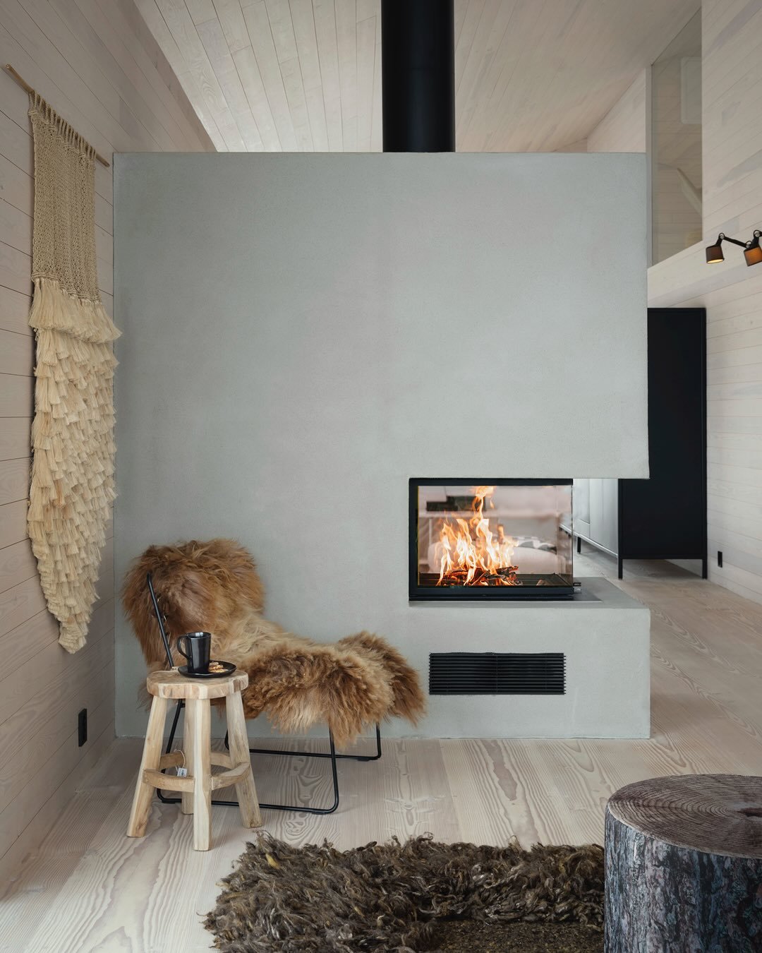 Gode rom og lune materialer gj&oslash;r det enkelt &aring; g&aring; i vinterferiemodus. 🤍❄️
&nbsp;
#neohytter #neosikt #vinterferie #hytteliv #hytte