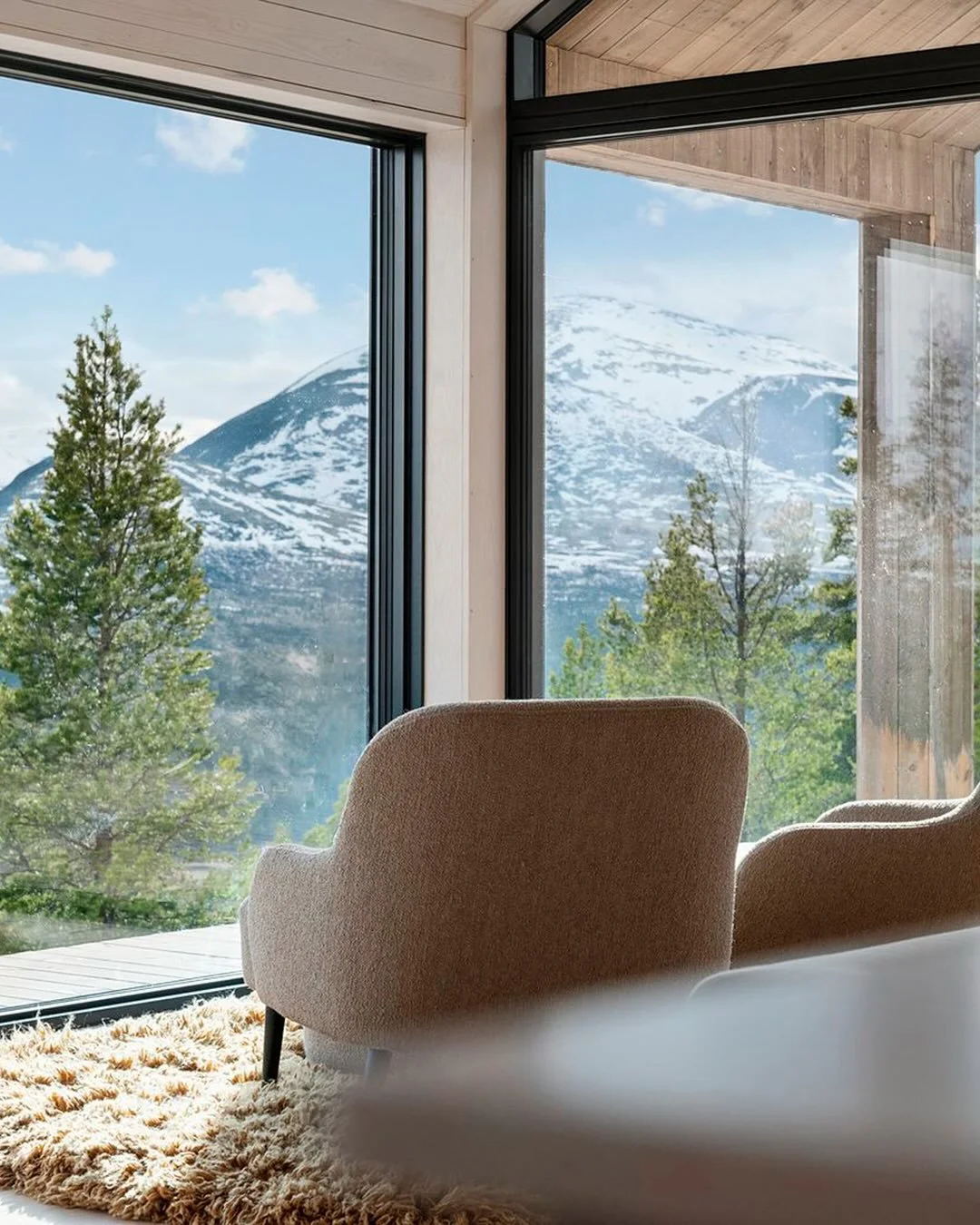 Har du lyst til &aring; oppleve en Neo-hytte? Sammen med Landfolk gj&oslash;r vi det mulig for deg &aring; pr&oslash;vebo hyttene v&aring;re, selv om du ikke eier en selv. 🍀
&nbsp;
Klikk deg inn p&aring; linken i bio for &aring; lese mer og se hele 