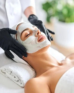 Facial mask treatment 