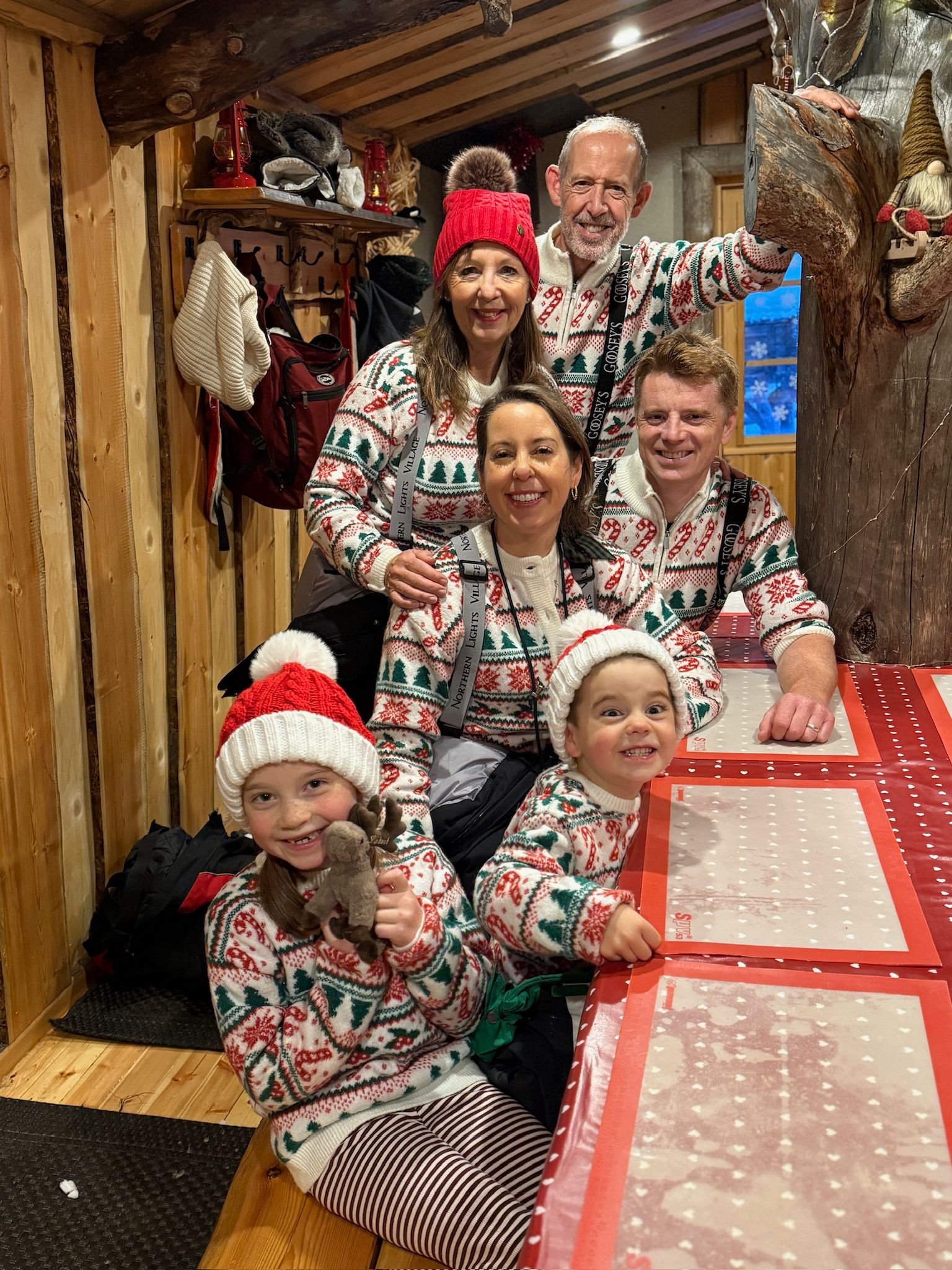 Baking gingerbread with elves, Saariselka