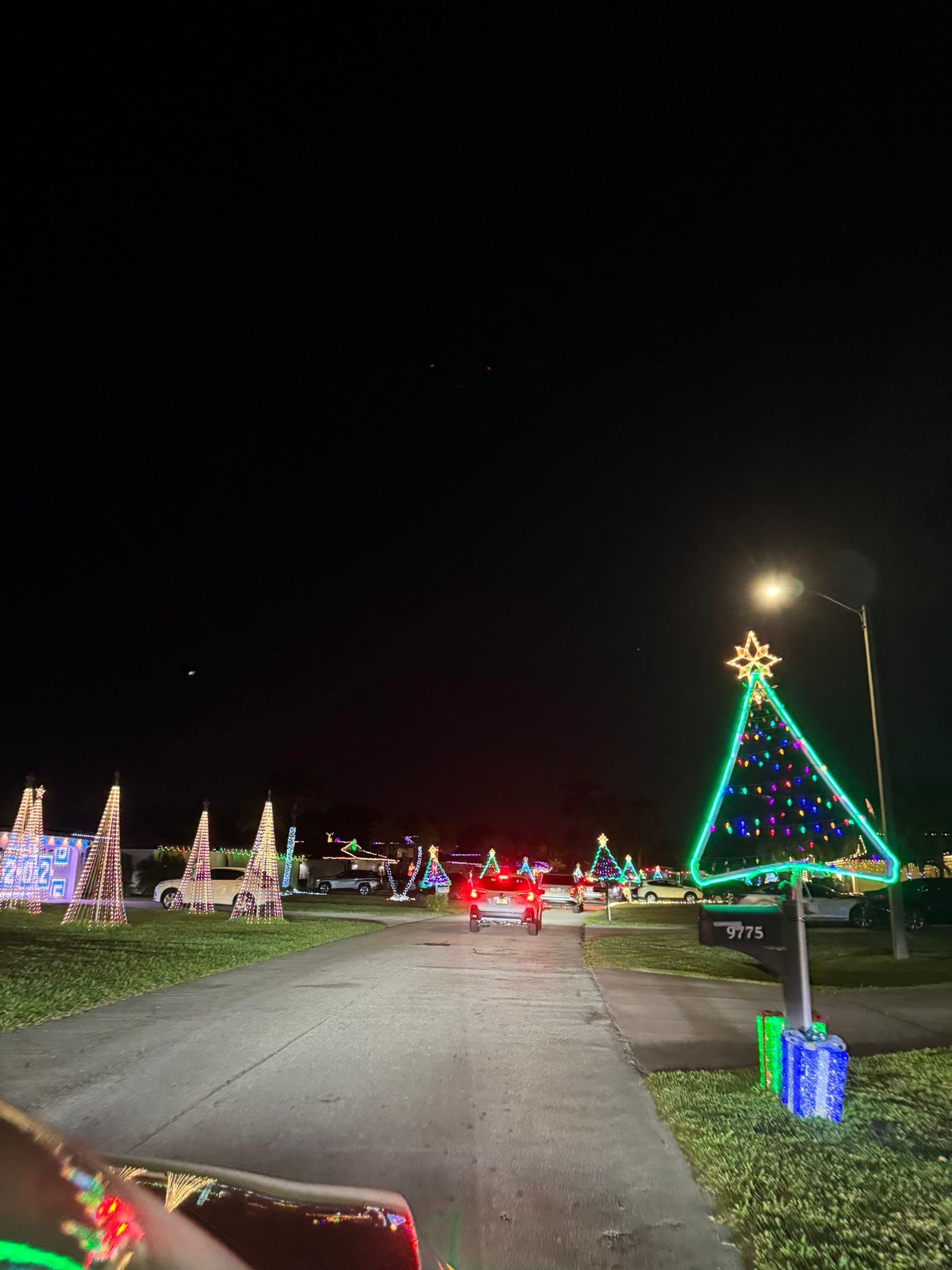 Victoria Park, Naples Christmas Lights, South Florida with Kids Guide