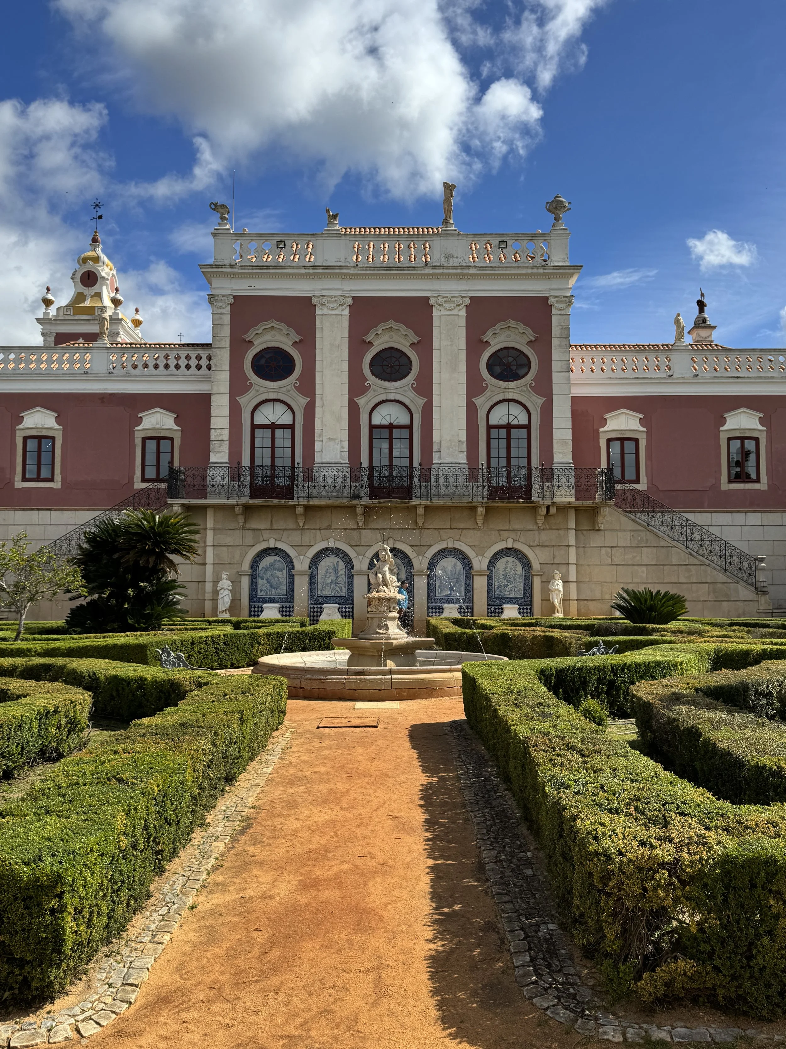 Palácio de Estoi, Estoi, Tavira with Kids