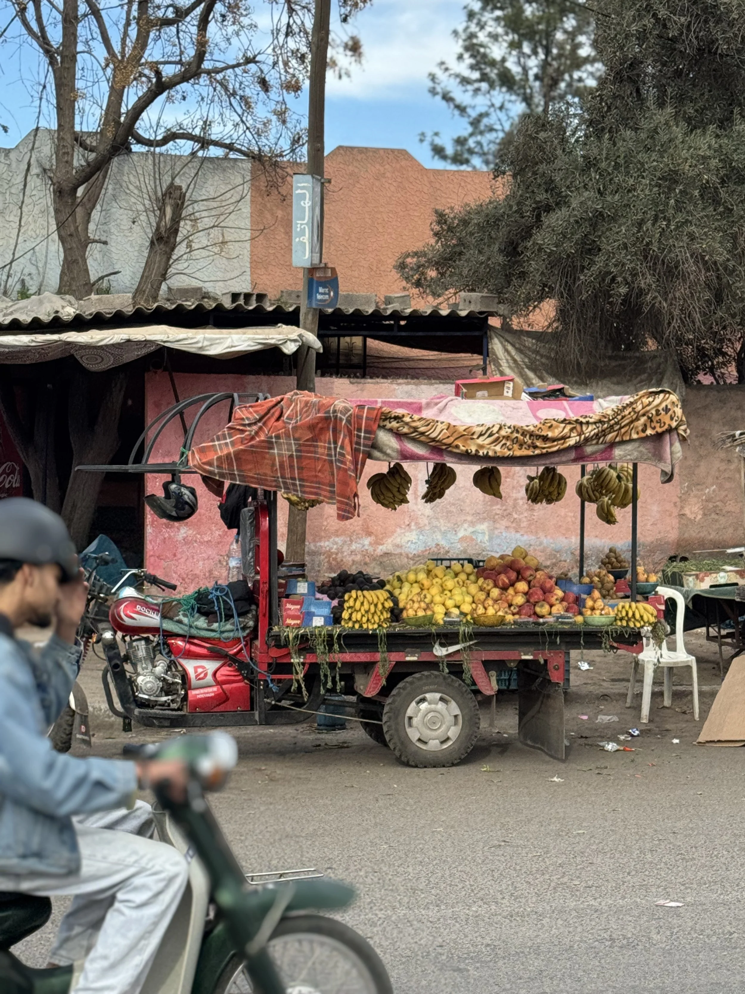 Fruit stall, Shopping with kids at the Souks in Marrakech, Marrakech with Kids