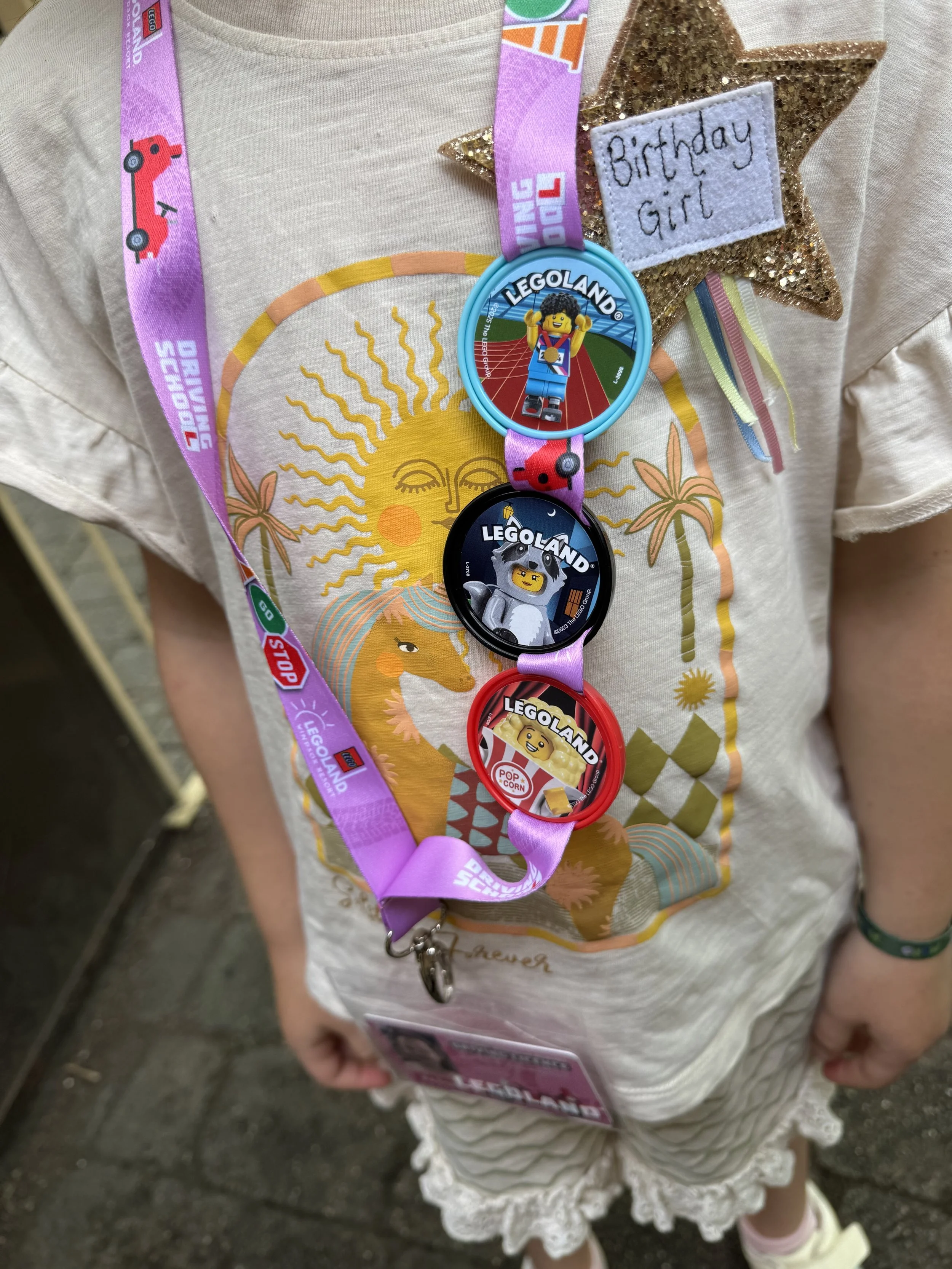 Legoland Windsor Resort Day Out, Pop Badges