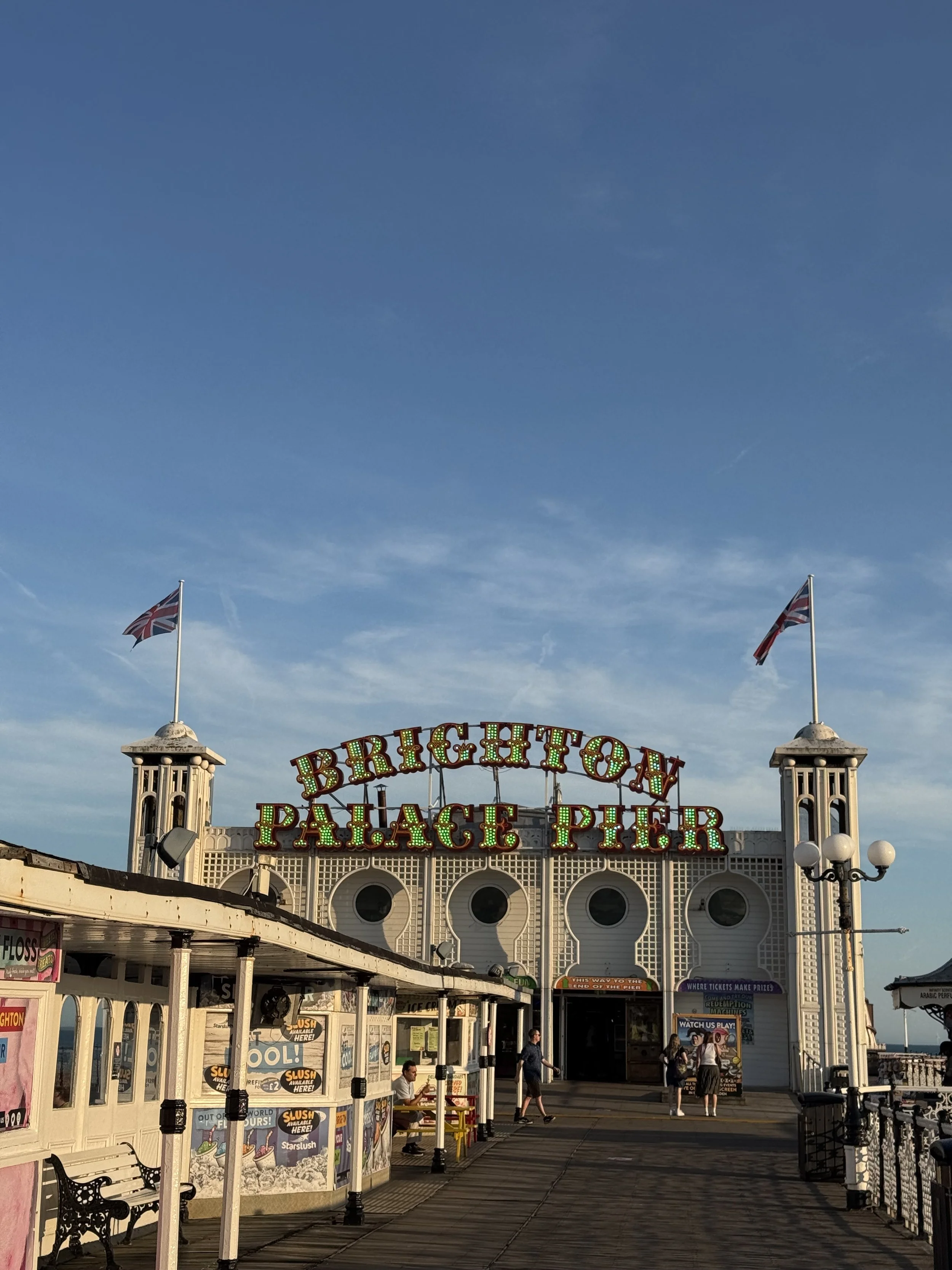 no-124-brighton-seafront-hotel-pier