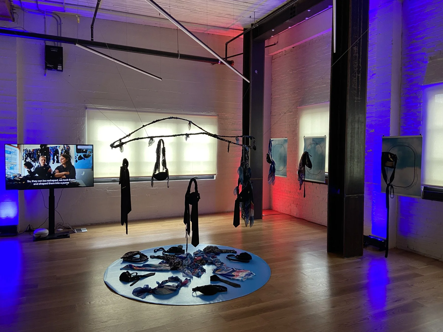 Commercial and Set design_Art by Aron Bergmann_IMG_3819.jpg
