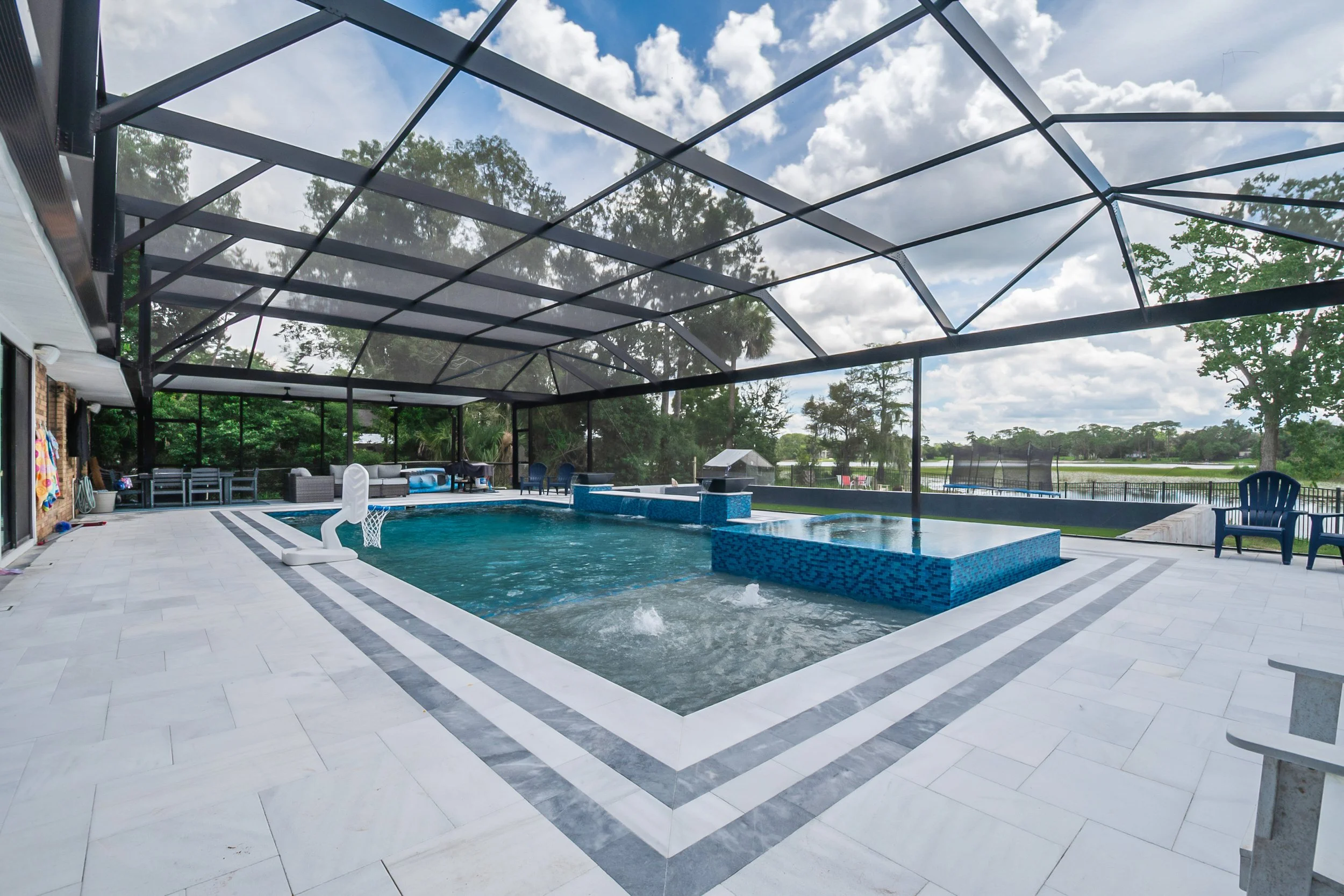 360 Spillover Spa with Sunshelf and LED Bubblers