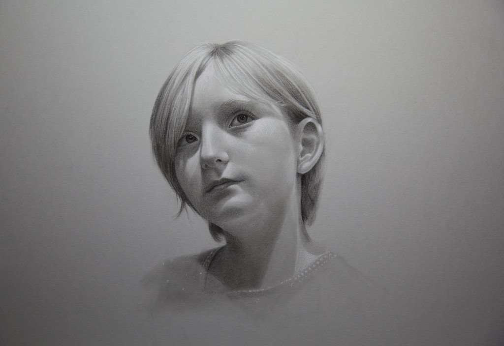  Kizzy  (portrait commission)   
Charcoal, Graphite and Pastel on Paper. 
 ●   Sold  
  Enquire about commissioning a portrait → 