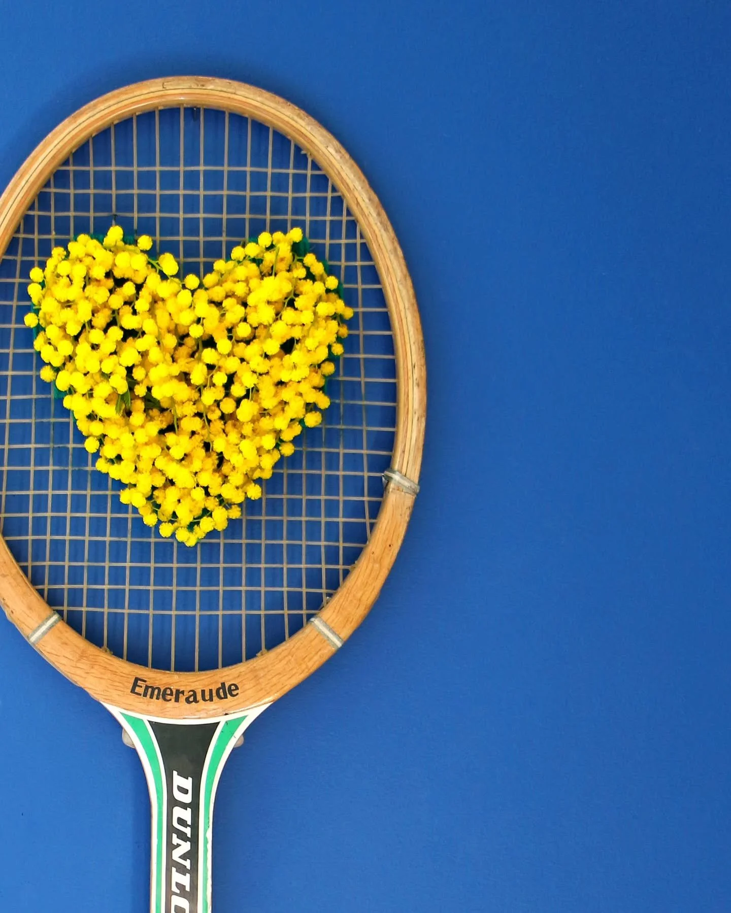 En attendant le printemps... du vintage, un c&oelig;ur et des fleurs, tout est l&agrave; 💛