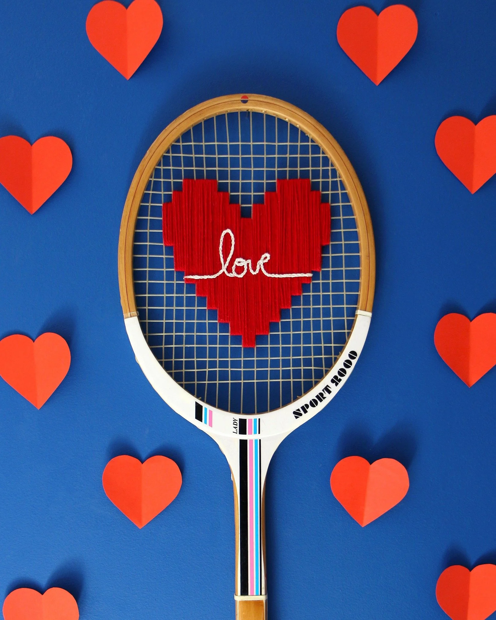 De l'amour ❤️

De l'amour pour ces raquettes de tennis vintage, je me sens si chanceuse de pouvoir leur donner une nouvelle vie, de l'amour pour le ciel bleu de Provence, de l'amour pour mon ado qui devient un chouette jeune homme ❤️, de l'amour pour
