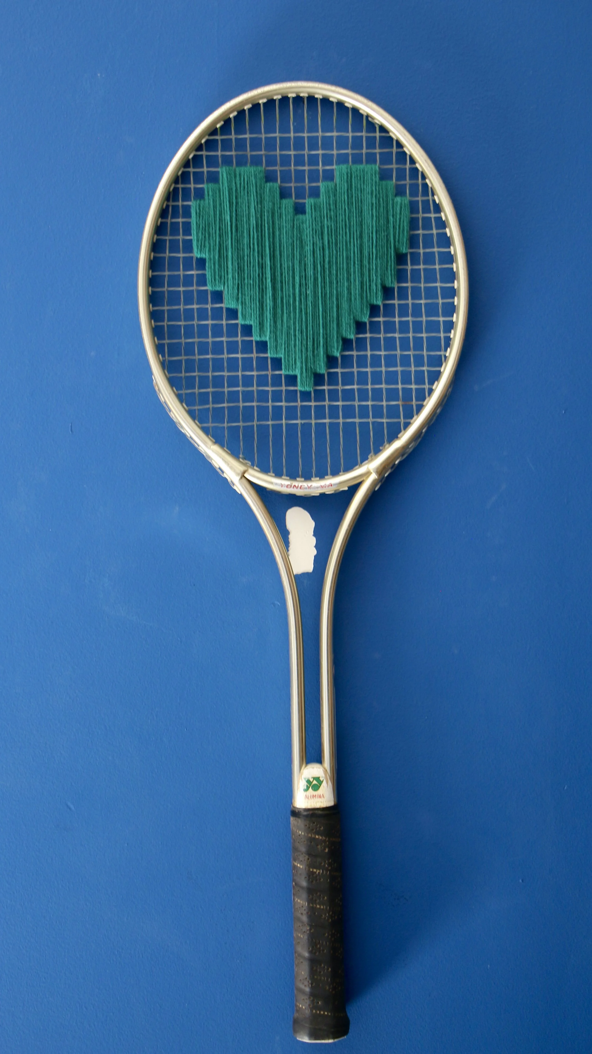 Yonex-metal-coeur-vert-2.JPG