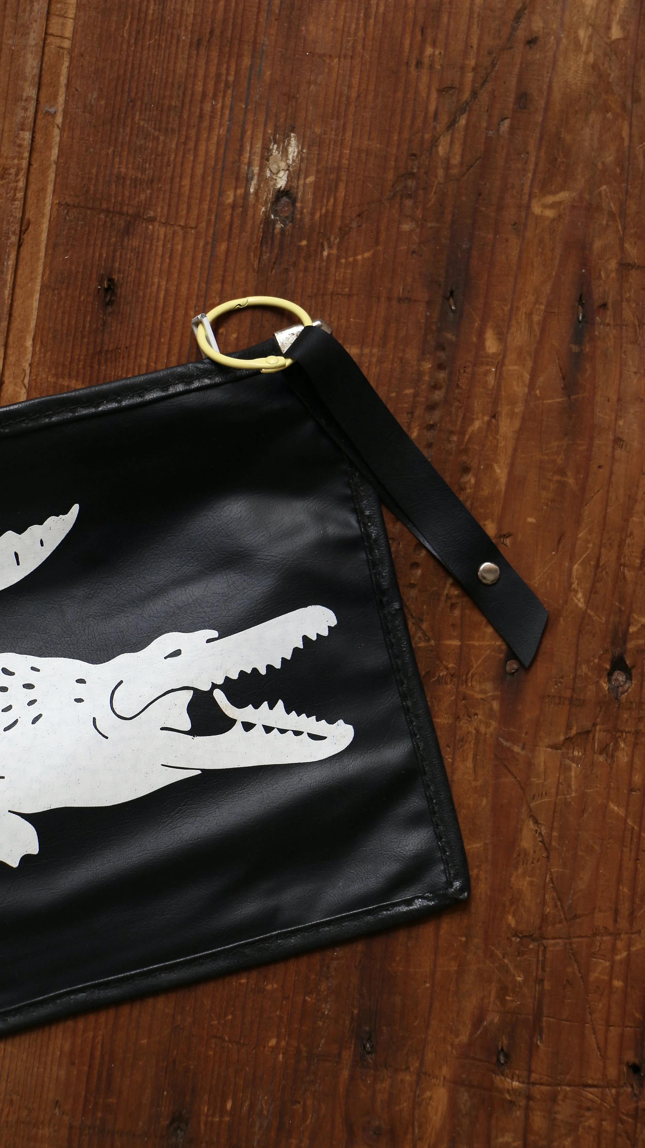 pochette-vintage-Lacoste-noir-housse-raquette-2.JPG