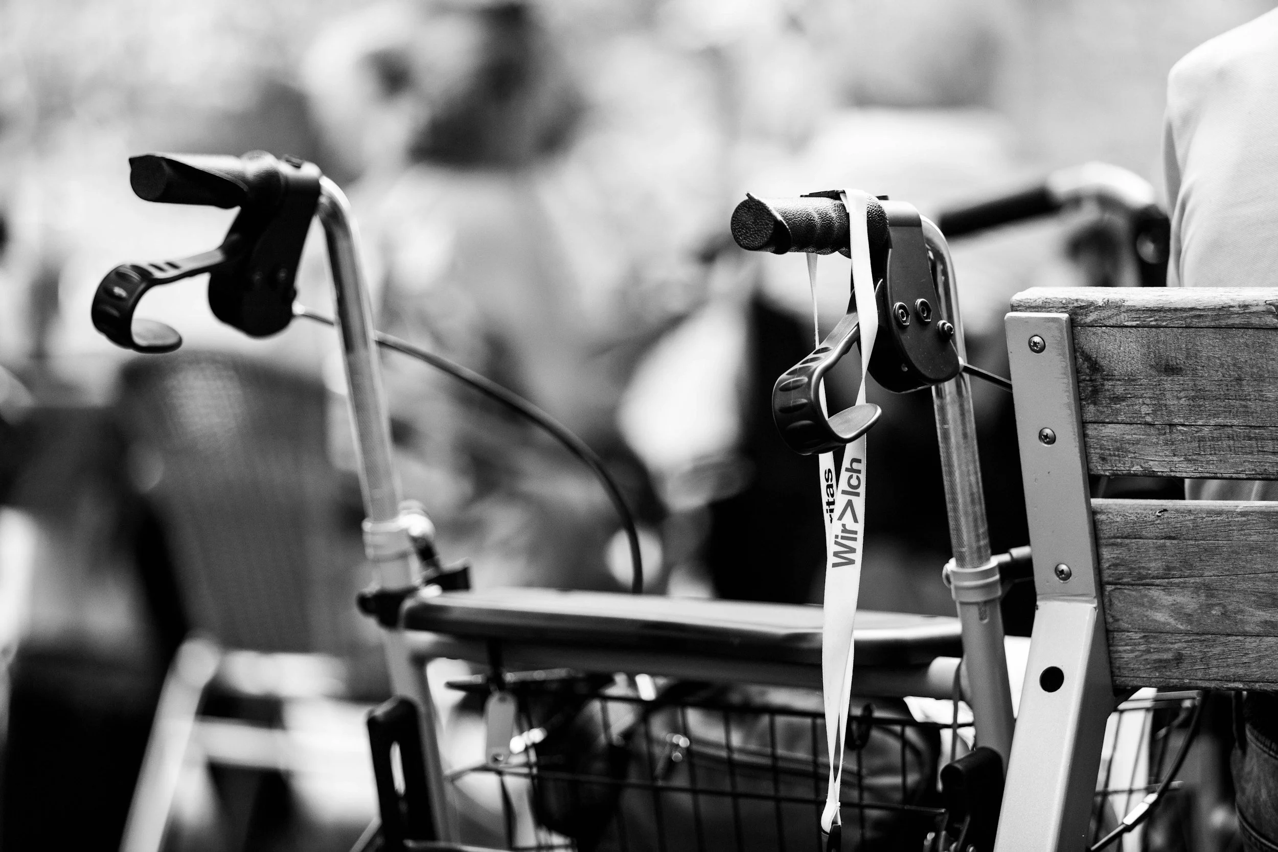 Choosing the Right Walking Aid: Why Guidance Matters
