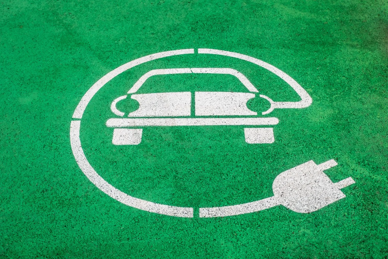 Unlocking the Road to Zero Emissions: Funding Now Available for Electric Trucks, Buses, and Fleets