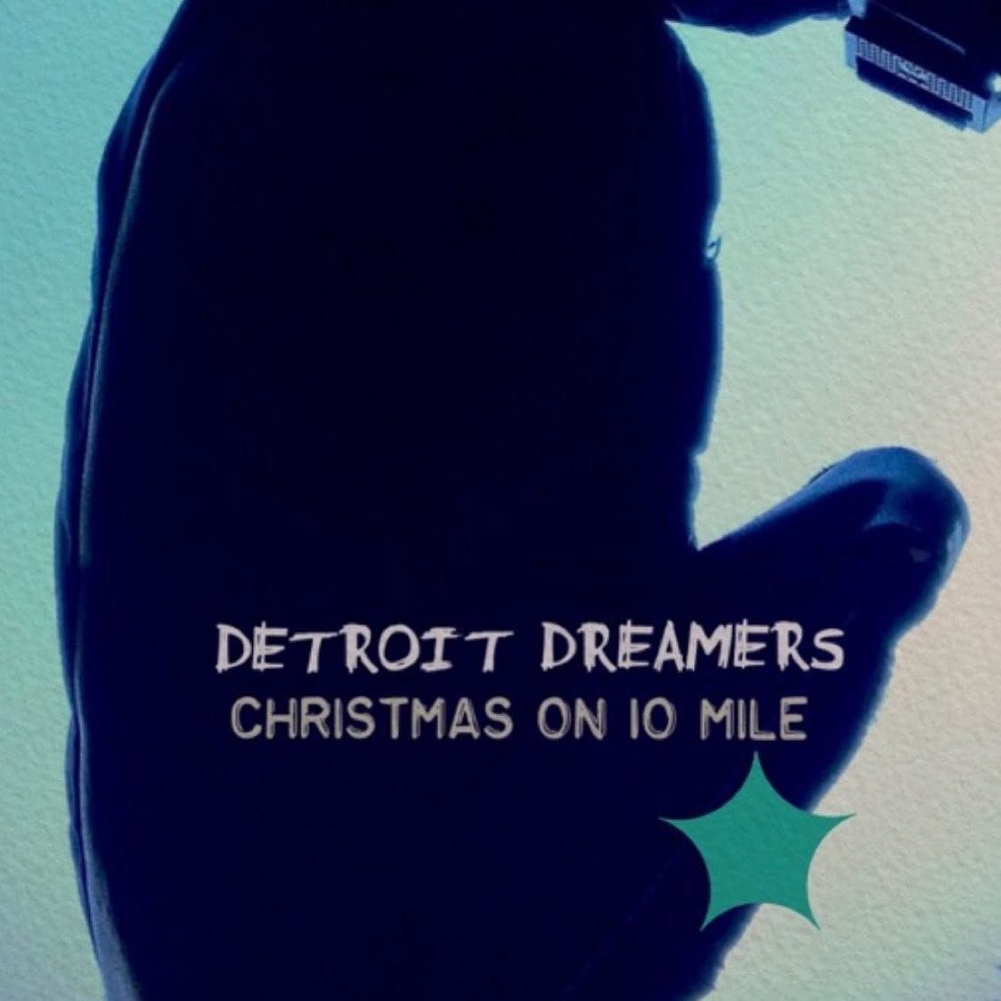 The @detroitdreamers are making Christmas come early with this rock hit! *Link in bio* #christmasrocks #detroitdreamers 

Repost from @detroitdreamers
&bull;
Sending this one out to everybody back home with love #playloud [link in profile]