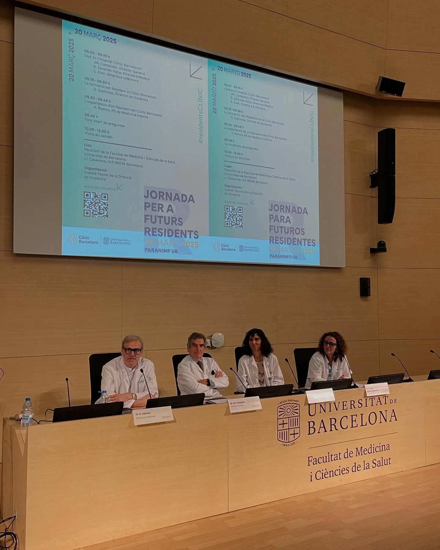 Jornada para futuros residentes @hospital_clinic 2025: Asistencia, Docencia, Investigaci&oacute;n e Innovaci&oacute;n como pilares de formaci&oacute;n MIR de excelencia. Te esperamos!🩺🩻🧑&zwj;⚕️
@gerard_espinosa @jmcampis @sanchezvaller #SarayAlen 