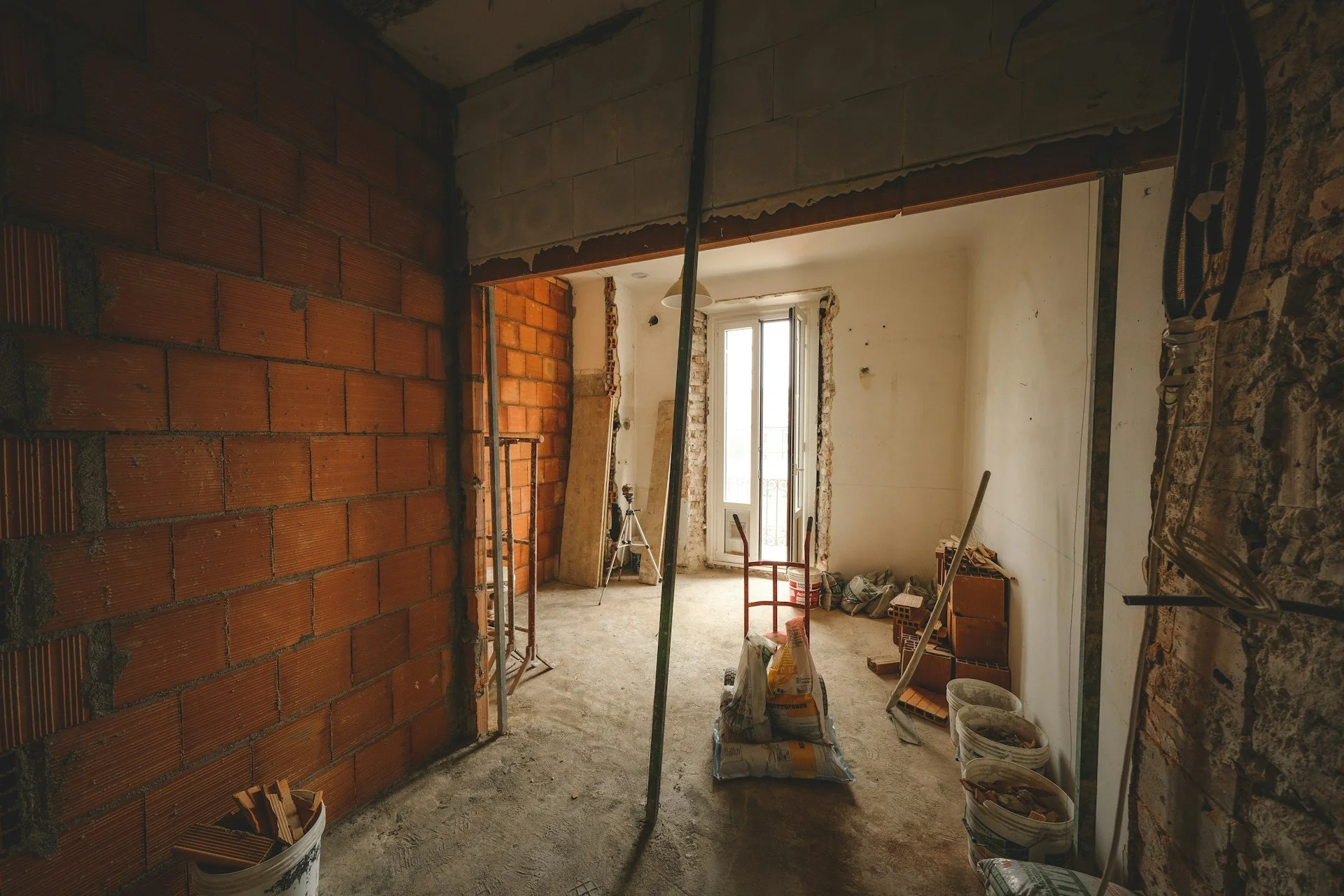 Winnipeg Renovation Permits: What You Can DIY vs. Licensed Trades