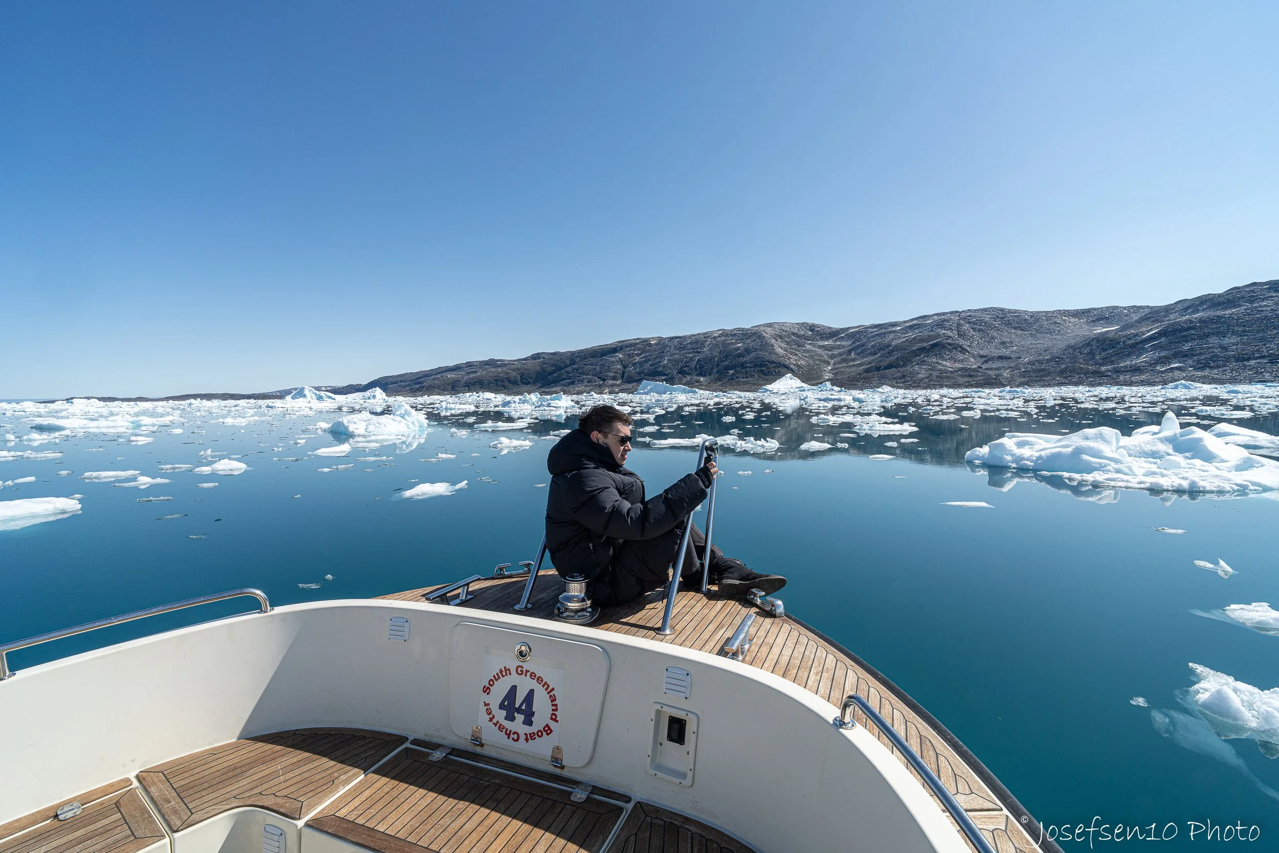 Takornariaq alutorsarpoq / Enjoying the trip