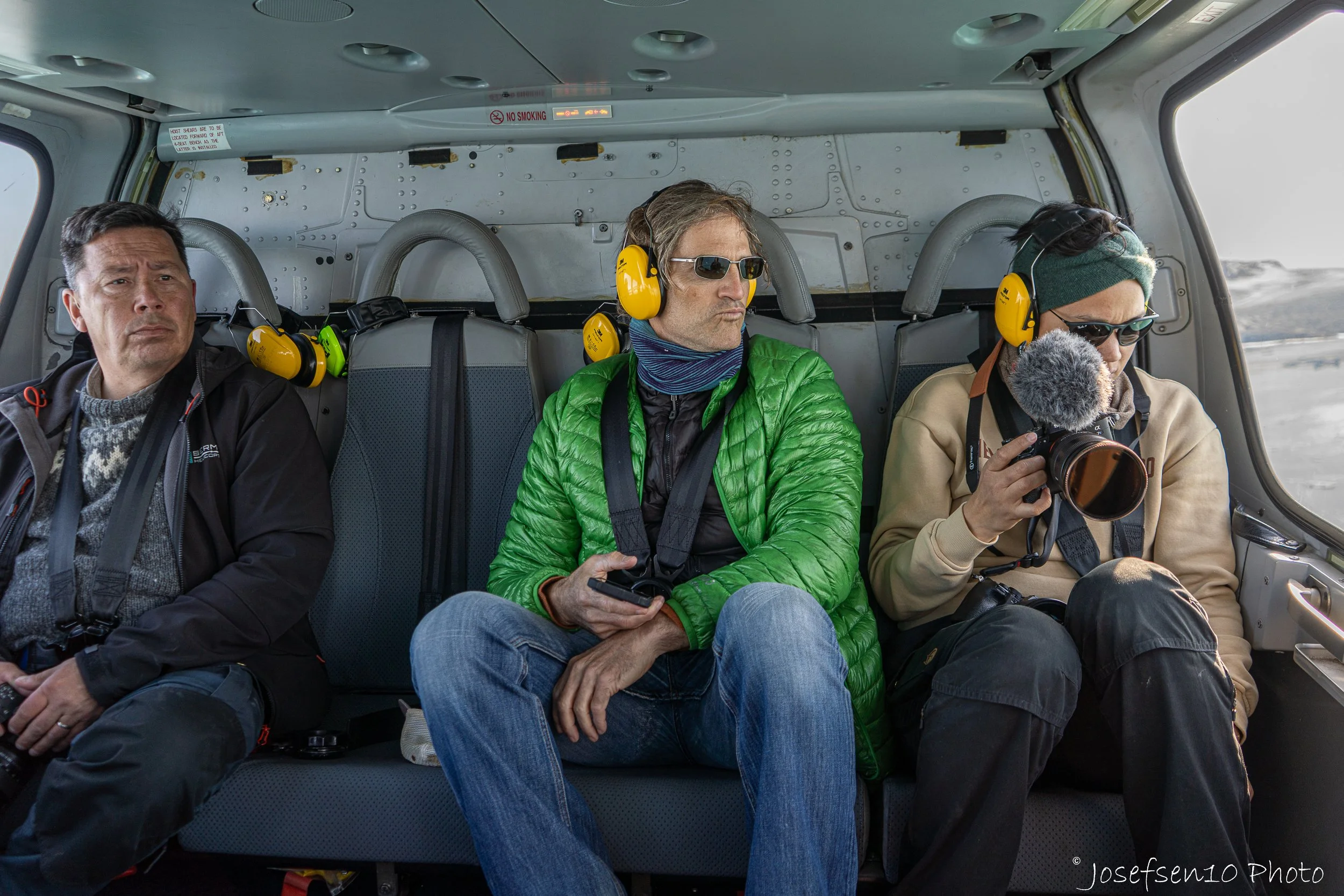 Nannunik takunngitsoorlutik pakatsilaannguatsiartut / Maybe a little disapointment without seeing polar bears