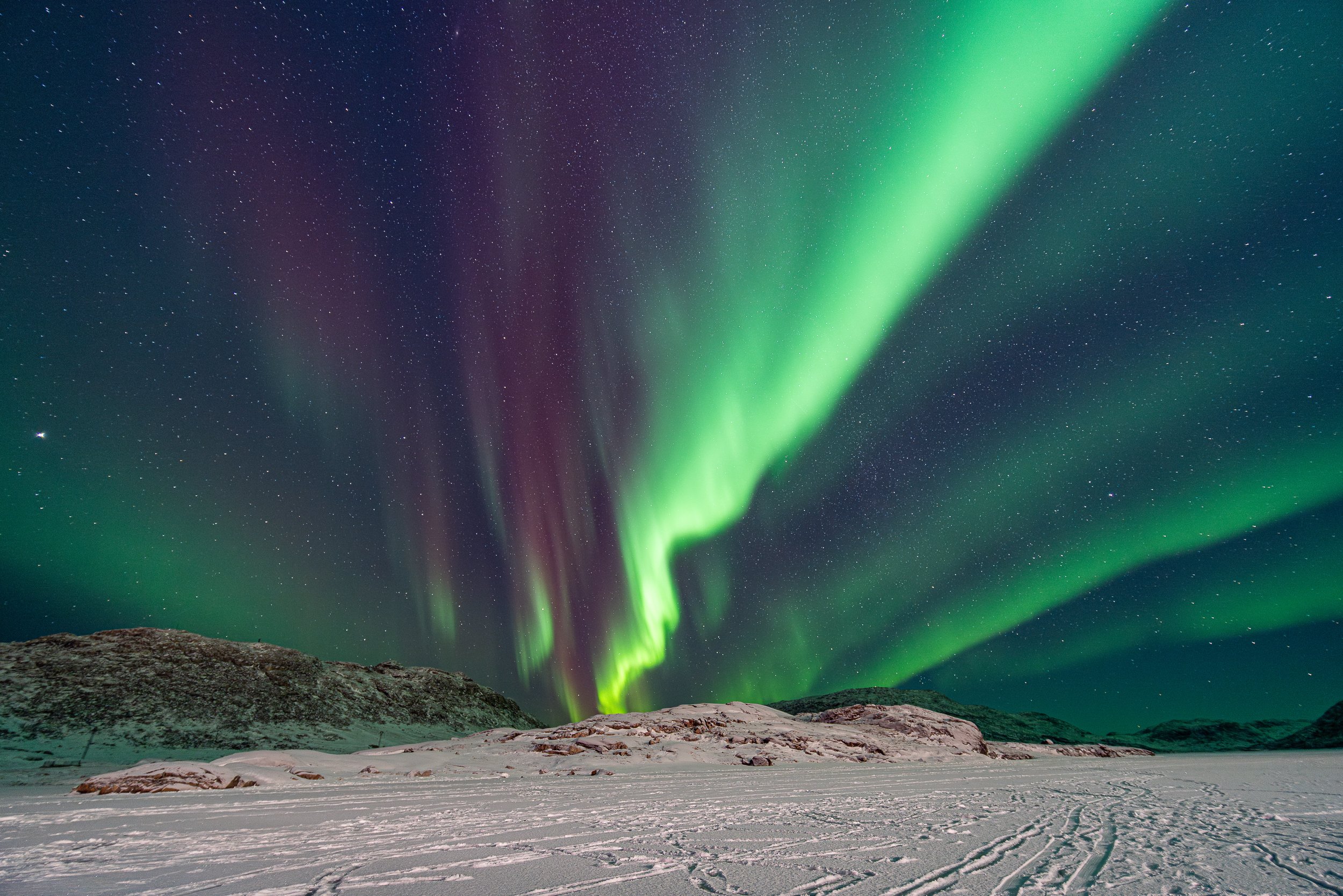Alanngorsuup tungaanut isikkivik / The view to the "big shadow mountain"