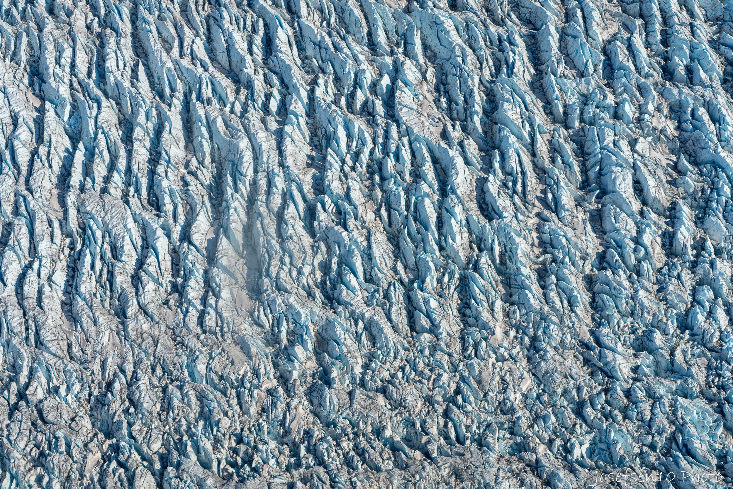 Narsarsuup ungasinngisaani / Glacier not far from Narsarsuaq