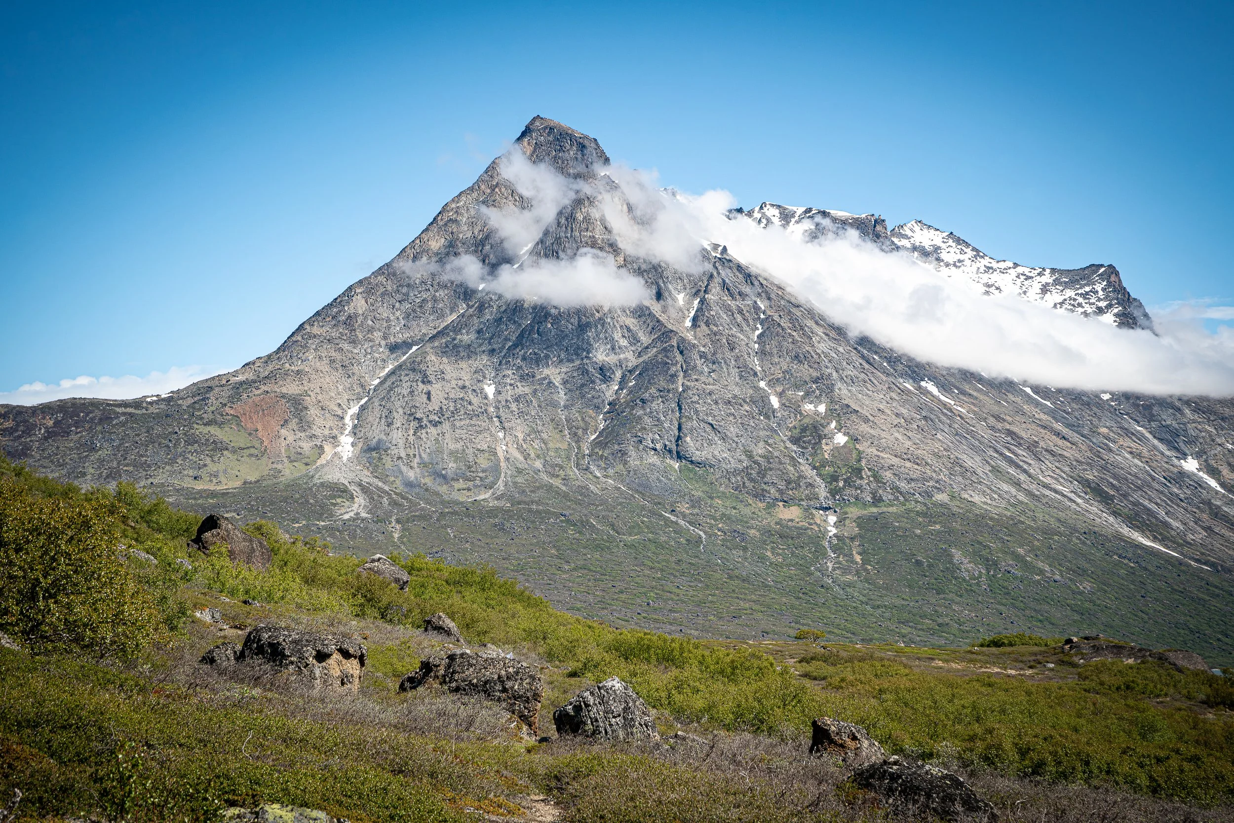 Qasigeerneq Mountain