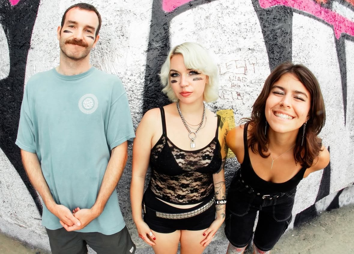 Two Headed Girl - ‘Broken Glass Planet’ EP