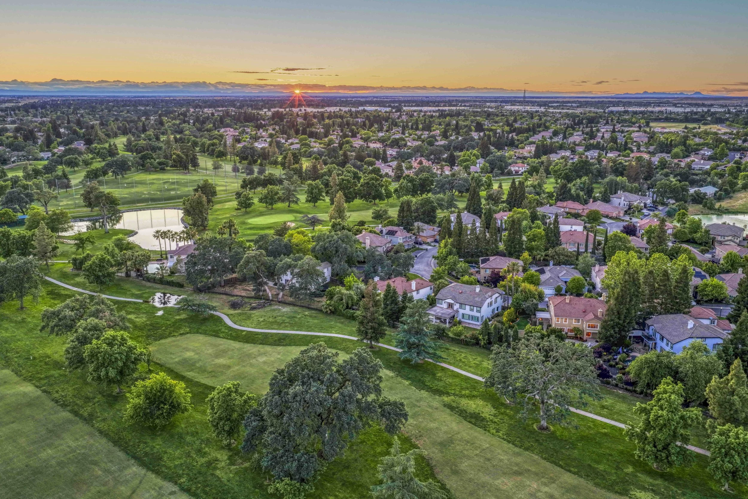 2228 Belvedere Cir - Twilight 7.jpg