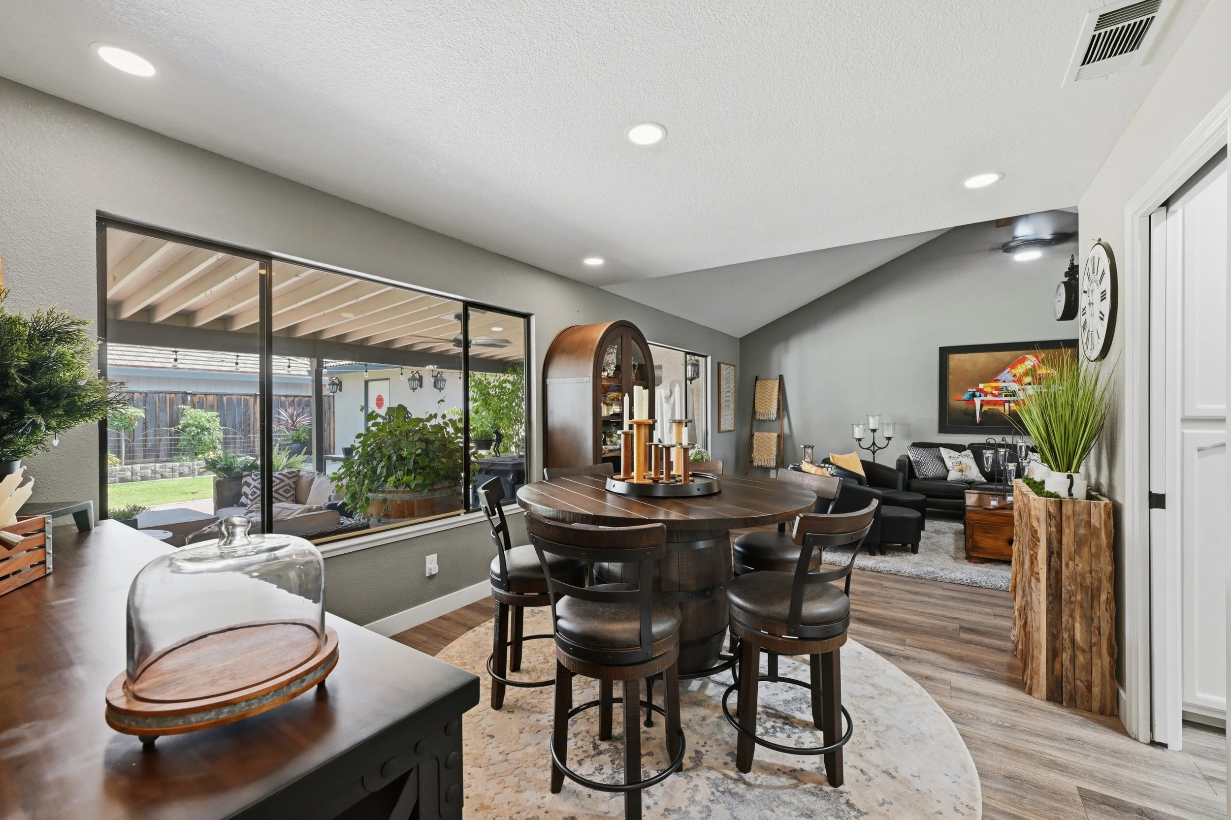 3737 Sweetwater Dr 46.jpg